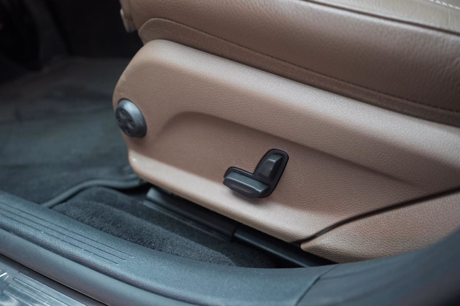 (B-193) Mercedes-Benz(Hybrid) E 300 de T 9G-TRONIC Avantgarde Leder/Distronic/ - Image 16