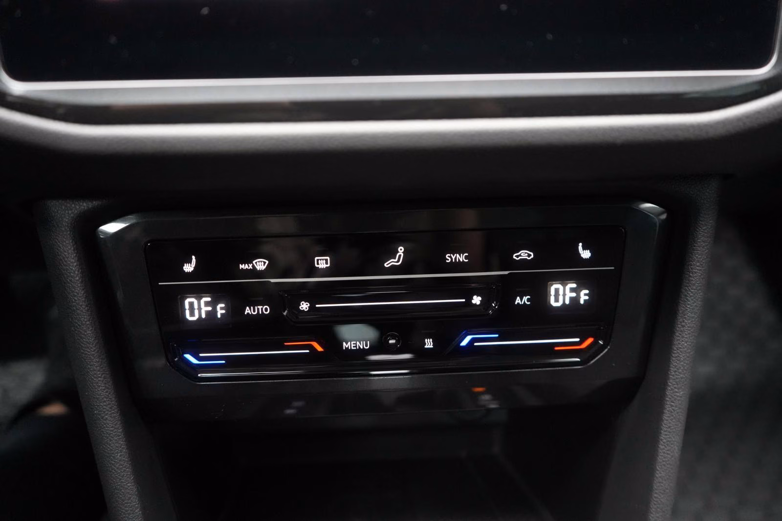 (B-521) Volkswagen Tiguan 2.0 TDI 4Motion Life CarPlay/ACC/Lane/AHK - Image 12
