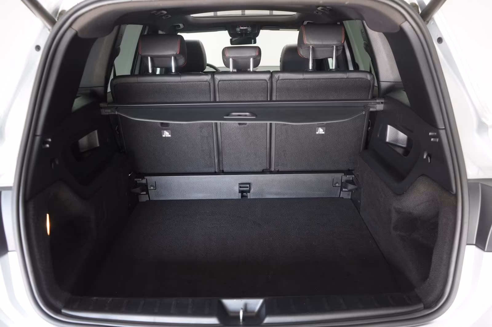 (B-578) Mercedes-Benz GLB 220 d 4Matic 8G-DCT AMG Distronic/Kamera - Image 31