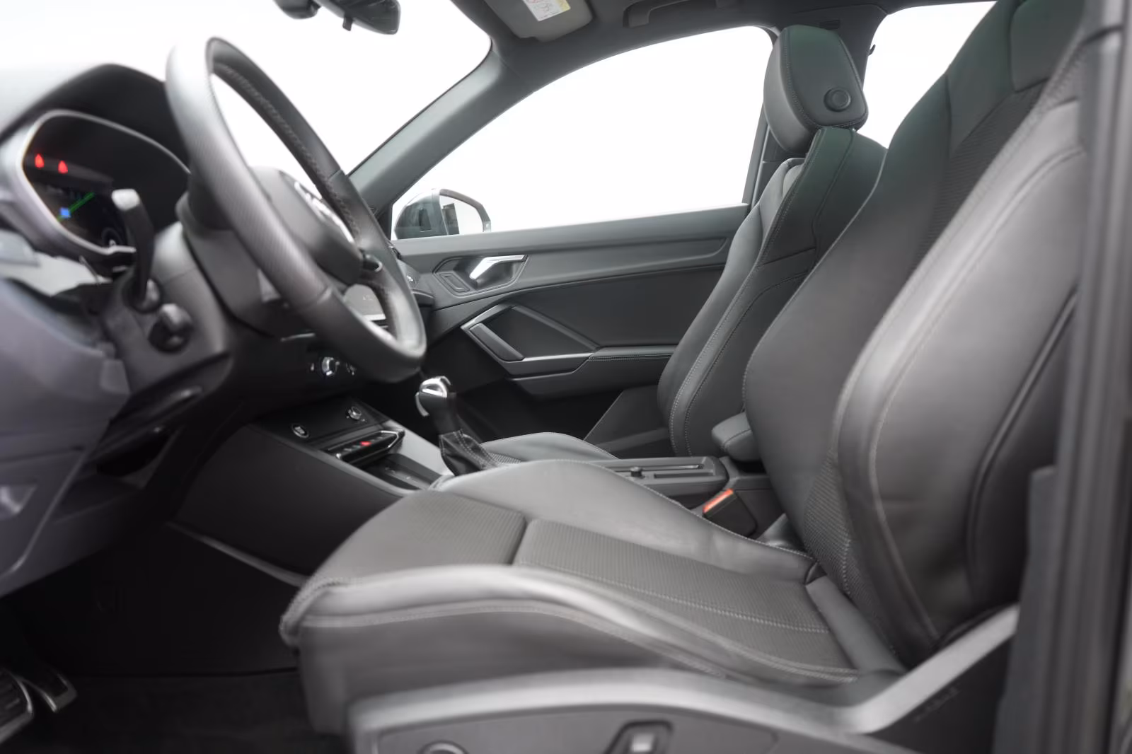 (B-291) Audi Q3 35 TDI S tronic S line Temp/Virtual/Pano/Lane - Image 6
