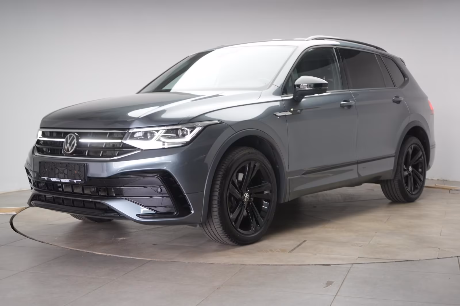 (B-764) Volkswagen Tiguan Allspace 2.0 TDI 4Motion DSG R-Line ACC/K - Image 3