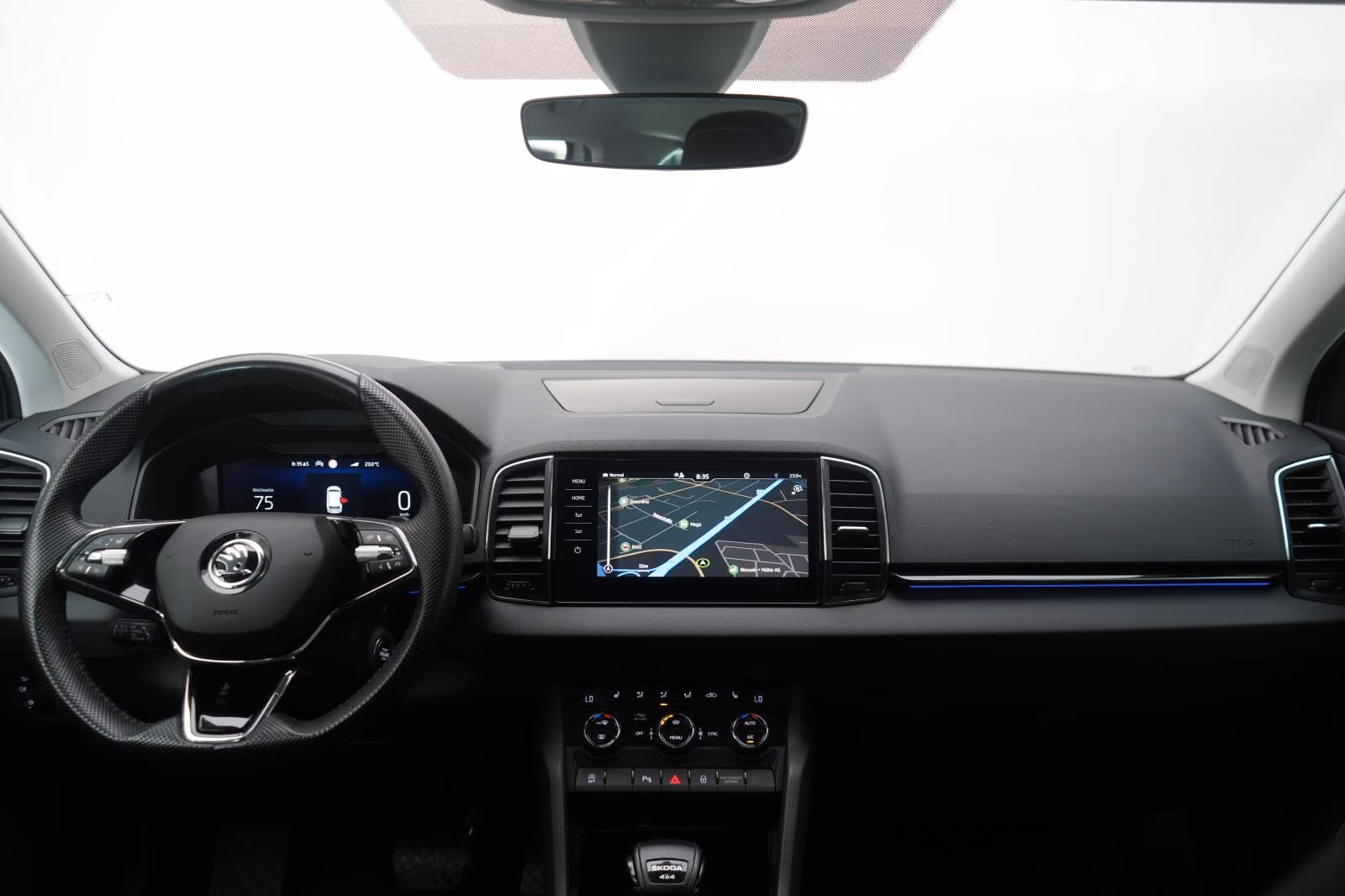 (B-754) Skoda Karoq 2.0 TDI 4x4 DSG Style ACC/Matrix/AHK/Kamer - Image 13
