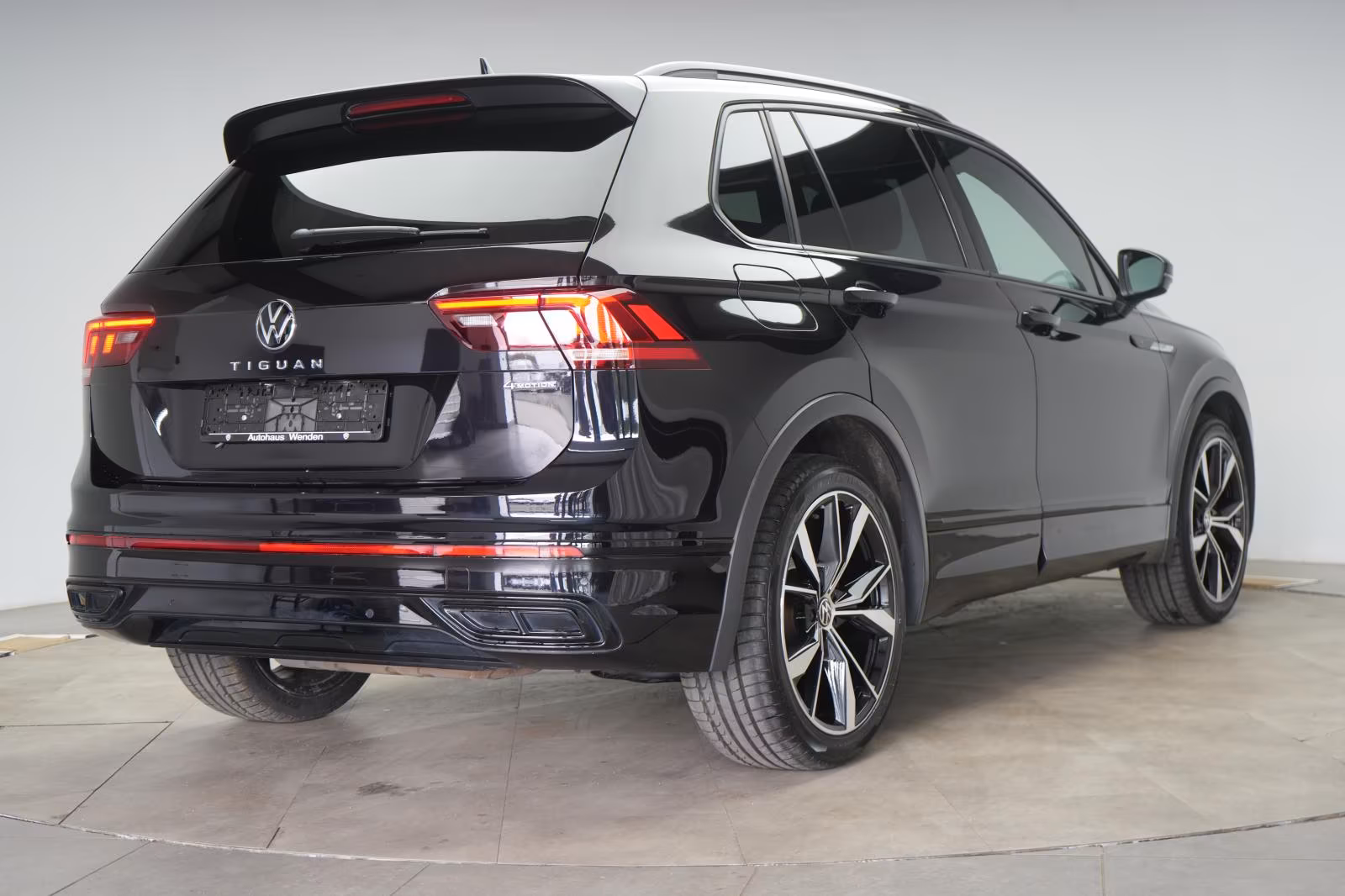 (B-332) Volkswagen Tiguan 2.0 TSI 4Motion DSG R-Line ACC/Kamera/Vir - Image 5