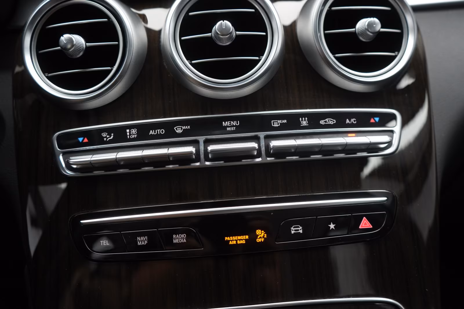 (B-702) Mercedes-Benz GLC 300 de 4Matic 9G-Tronic Temp/360Kamera/Carpl - Image 20