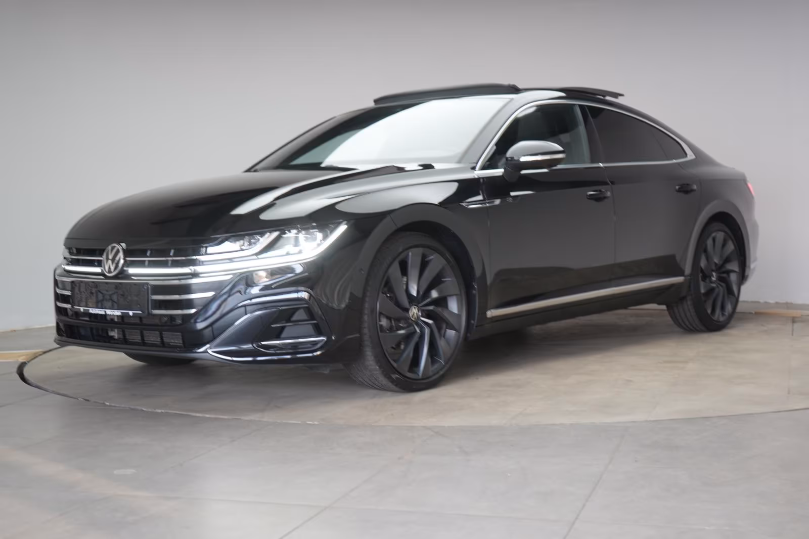 (B-546) Volkswagen Arteon 2.0 TDI 4Motion DSG R line Navi/Lede - Image 3