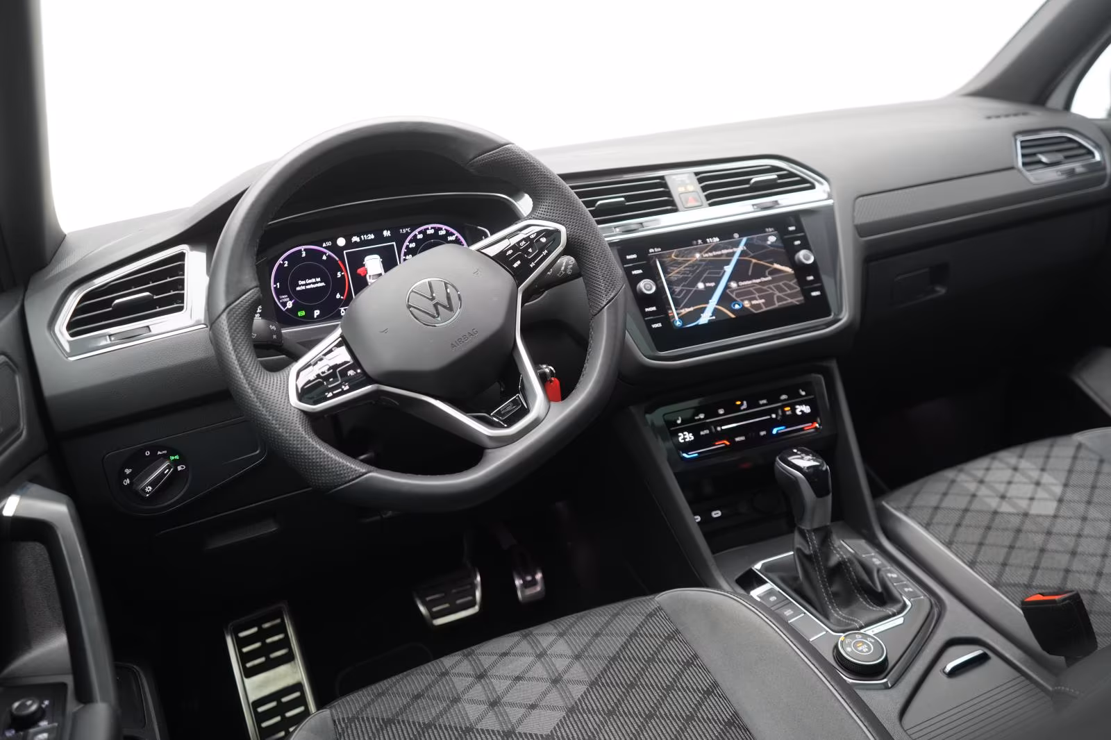 (B-063) Volkswagen Tiguan Allspace 2.0 TDI 4Motion DSG R-Line ACC/V - Image 6