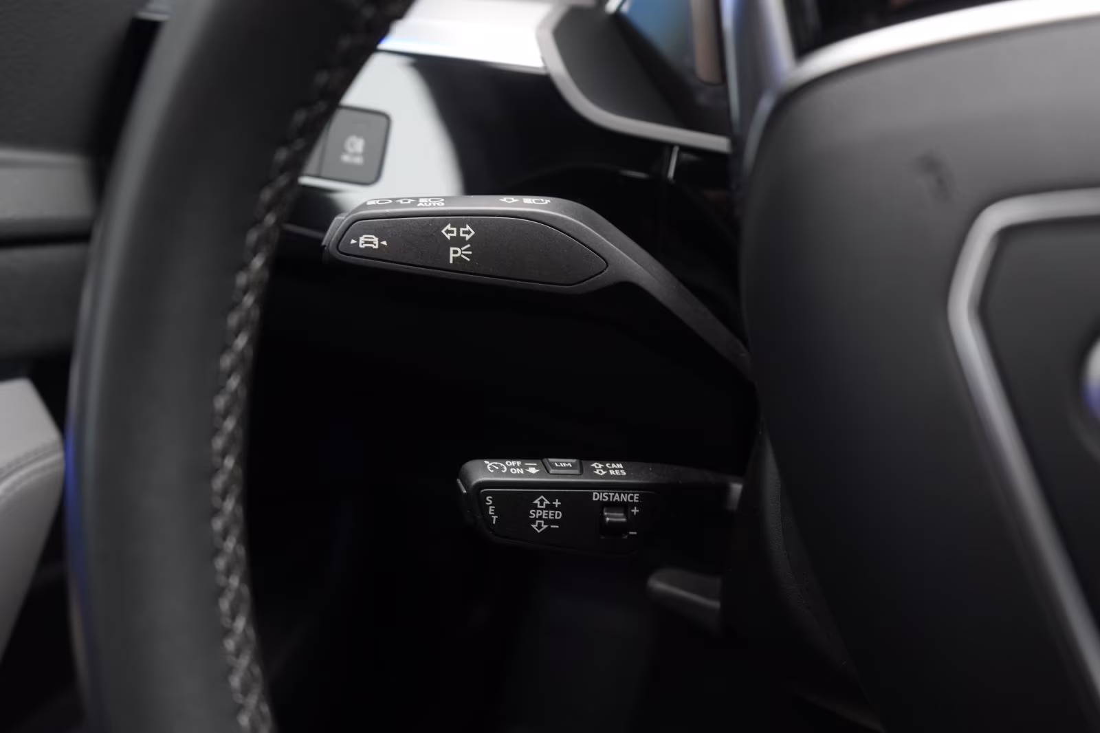 (B-587) Audi e-tron 55 quattro S line Matrix/Kamera/Pano/Virt - Image 13