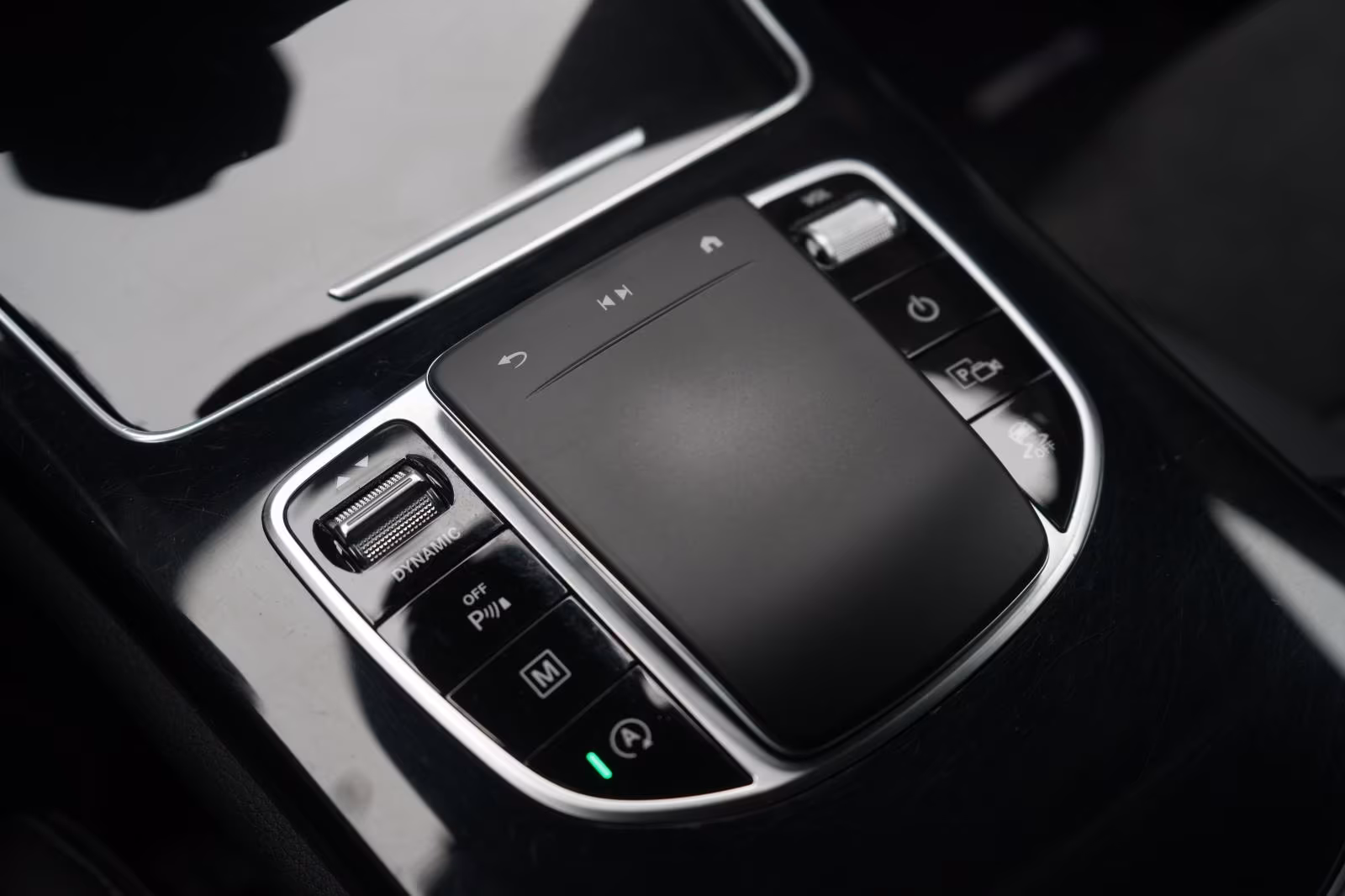 (B-381) Mercedes-Benz GLC 220 d 4Matic 9G-Tronic AMG Distronic/Kamer - Image 12