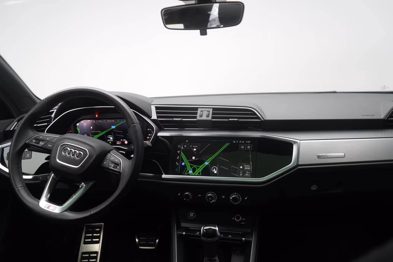 (B-291) Audi Q3 35 TDI S tronic S line Temp/Virtual/Pano/Lane - Image 17