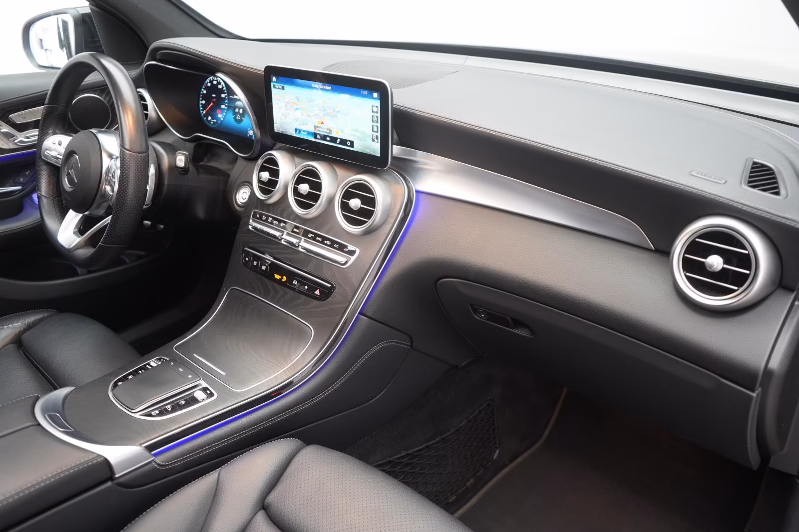 (B-423) Mercedes-Benz GLC 300 d 4Matic 9G-Tronic AMG Leder/Distronic/P - Image 10