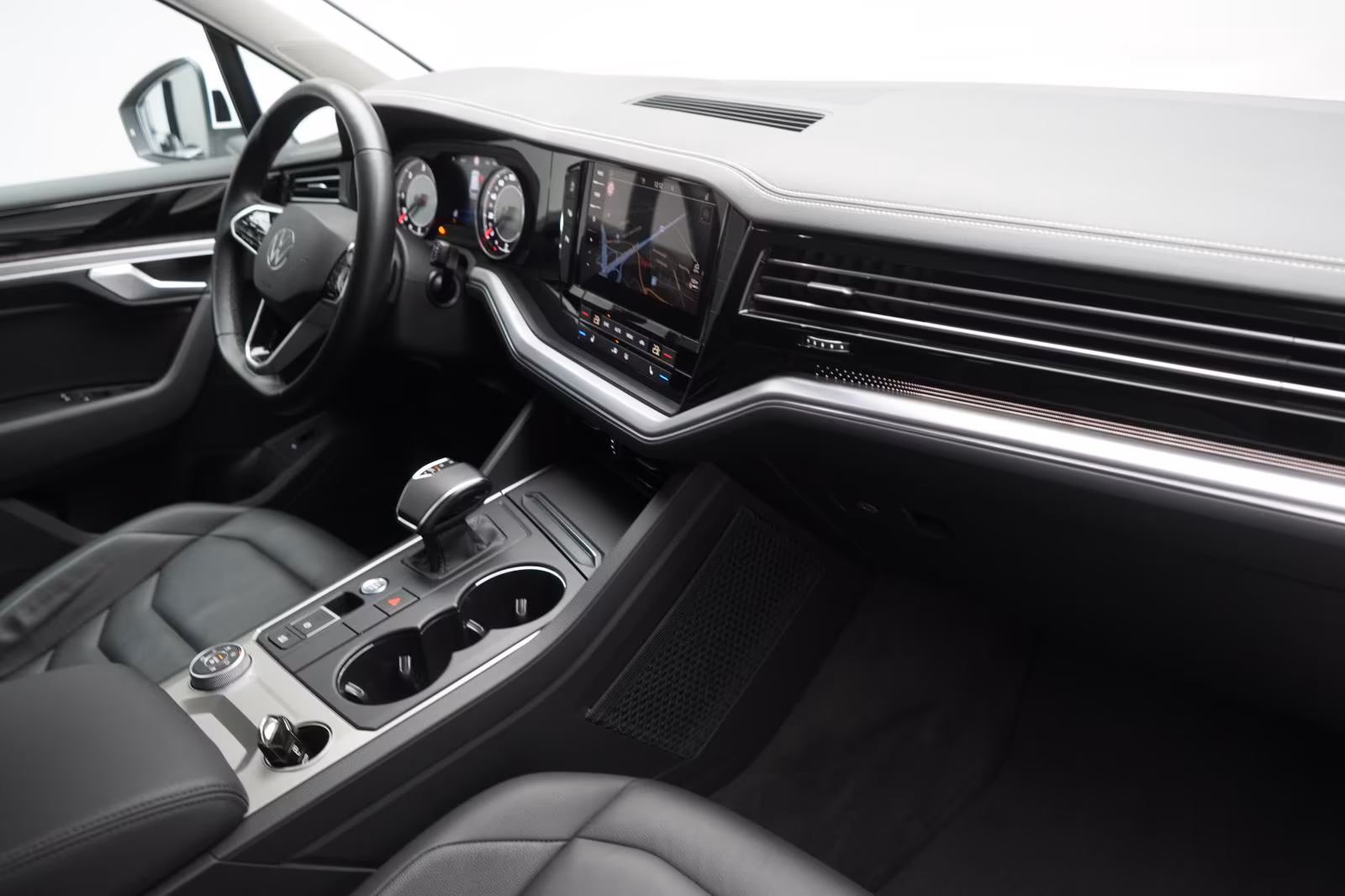 (B-446) Volkswagen Touareg 3.0 V6 TDI 4Motion Elegance Leder/AC - Image 10