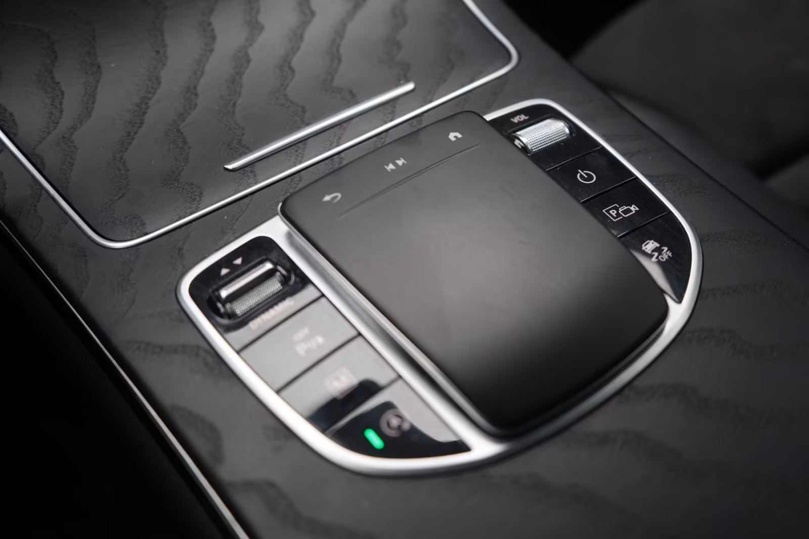 (B-717) Mercedes-Benz GLC 300 d 4Matic 9G-Tronic AMG Temp/Kamera - Image 14