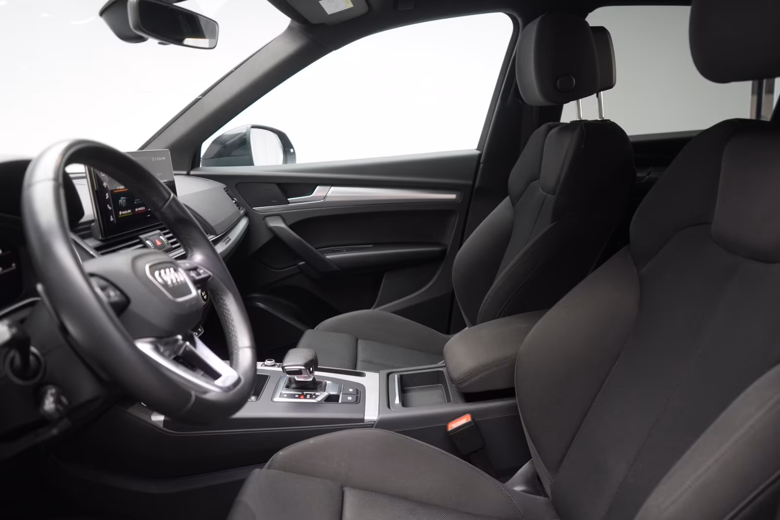 (B-641) Audi Q5 40 TDI quattro S tronic advanced CarP - Image 6