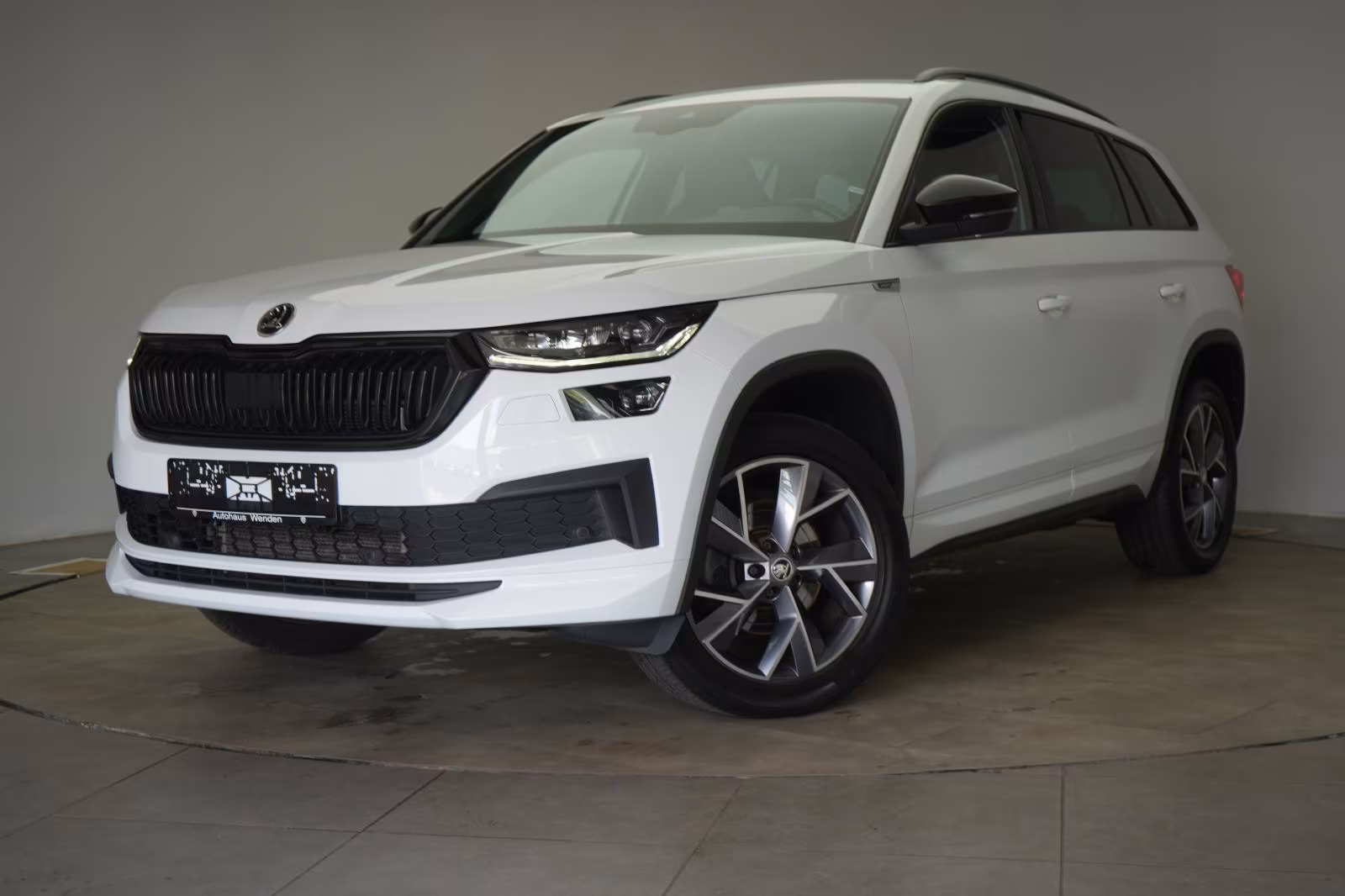(B-535) Skoda Kodiaq 2.0 TDI 4x4 Sportline Carplay/Kamera/Virt - Image 3