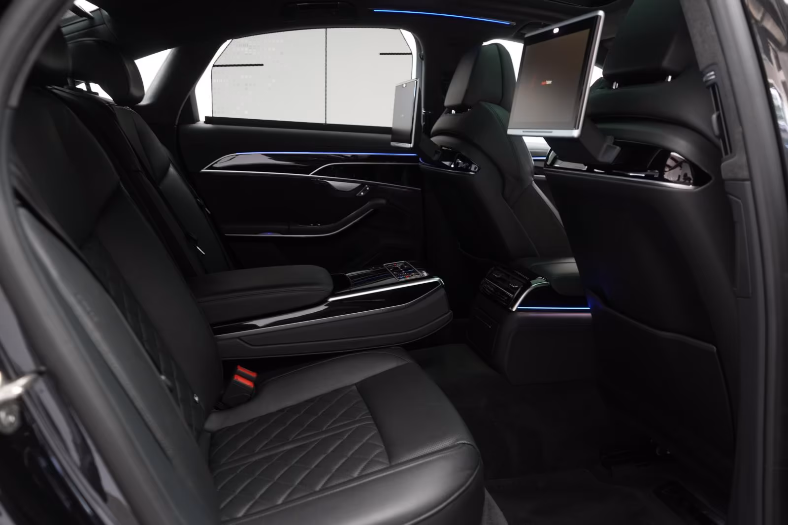 (B-307) Audi A8 60 TFSI e quattro tiptronic Leder/ACC/Kamera/ - Image 11