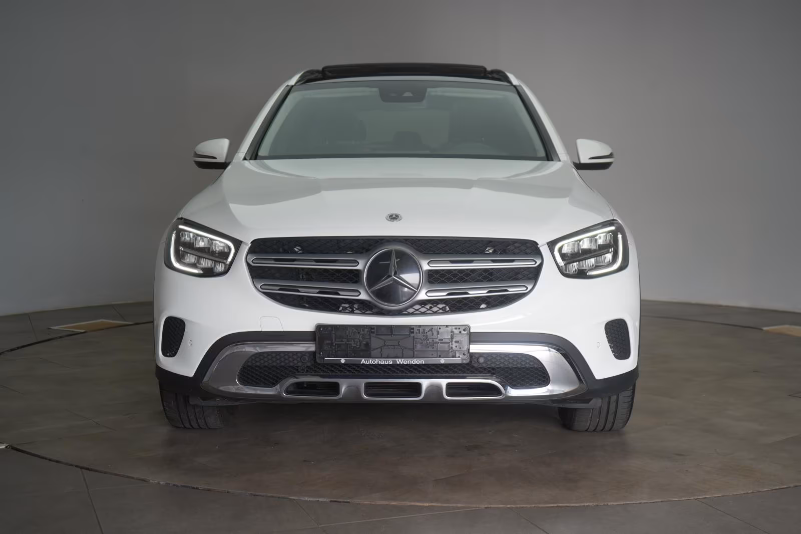 (B-728) Mercedes-Benz GLC 220 d 4Matic 9G-Tronic Distronic/Kamera/Pan - Image 2