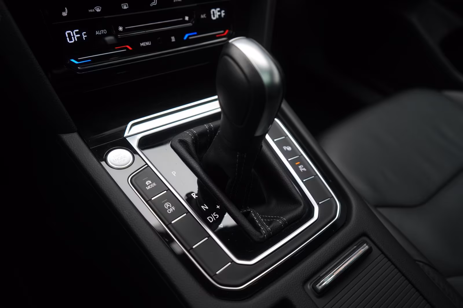 (B-591) Volkswagen Arteon 2.0 TDI DSG R-Line Leder/ACC/HUD/Pano/Kam - Image 17