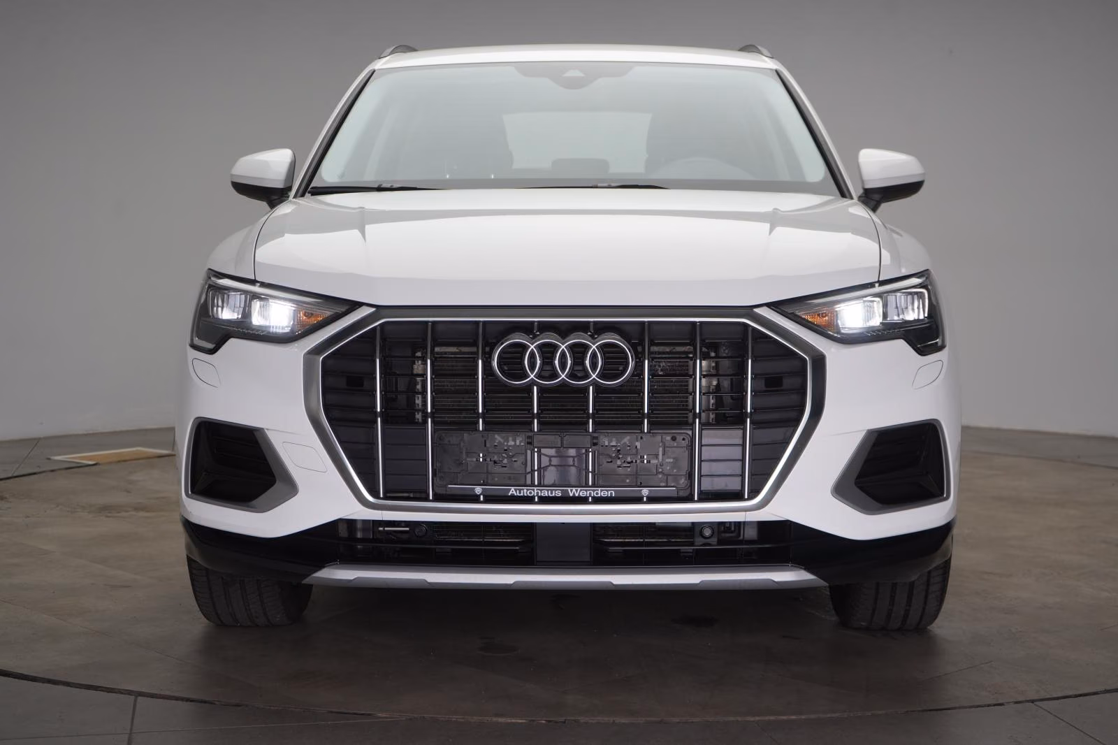 (B-645) Audi Q3 35 TFSI S tronic advanced CarPlay/Temp/Virtua - Image 2