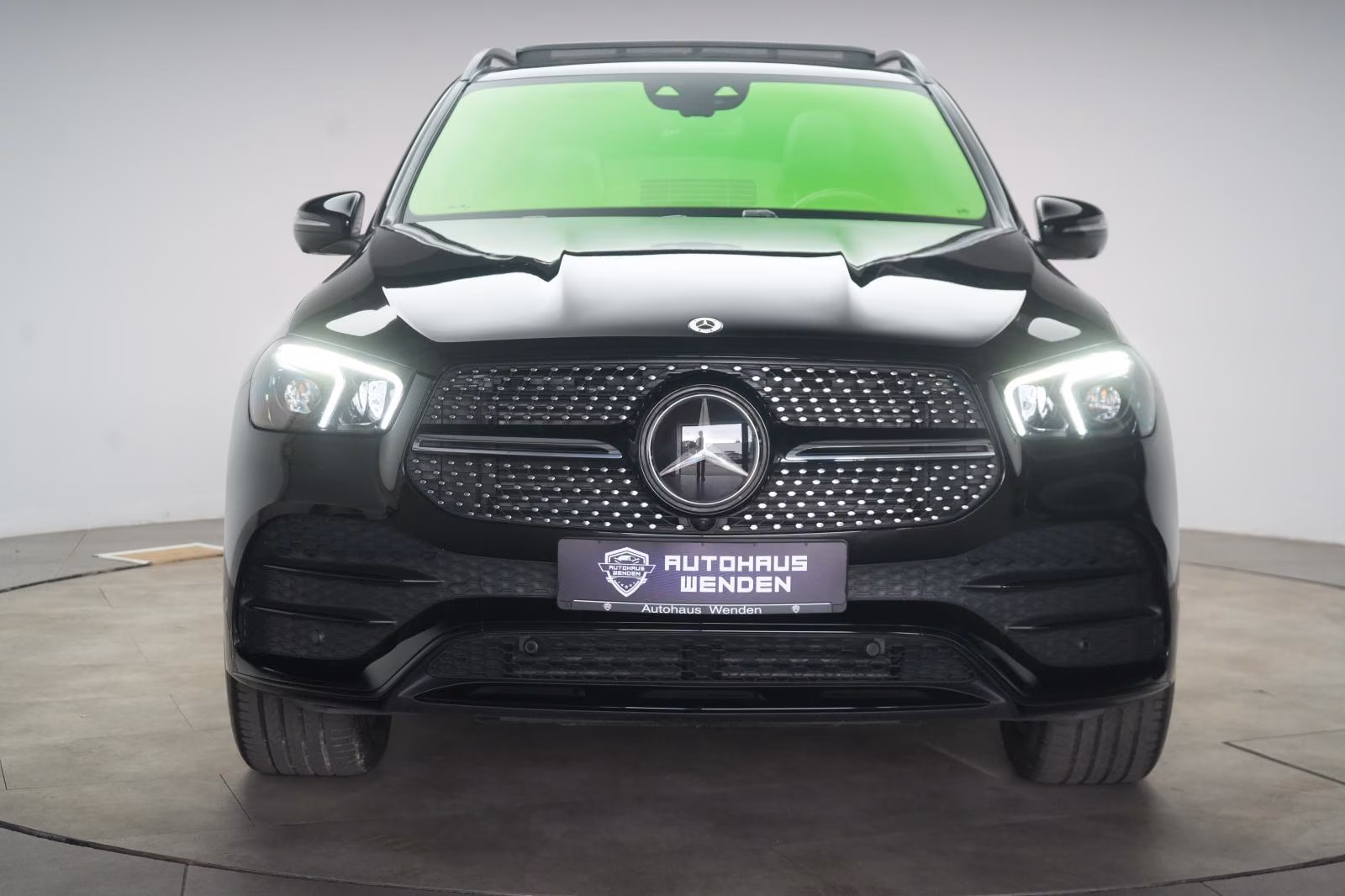(B-358) Mercedes-Benz(Hybrid) GLE 350 de 4Matic AMG Softclose/STHZ/Pano/ - Image 2