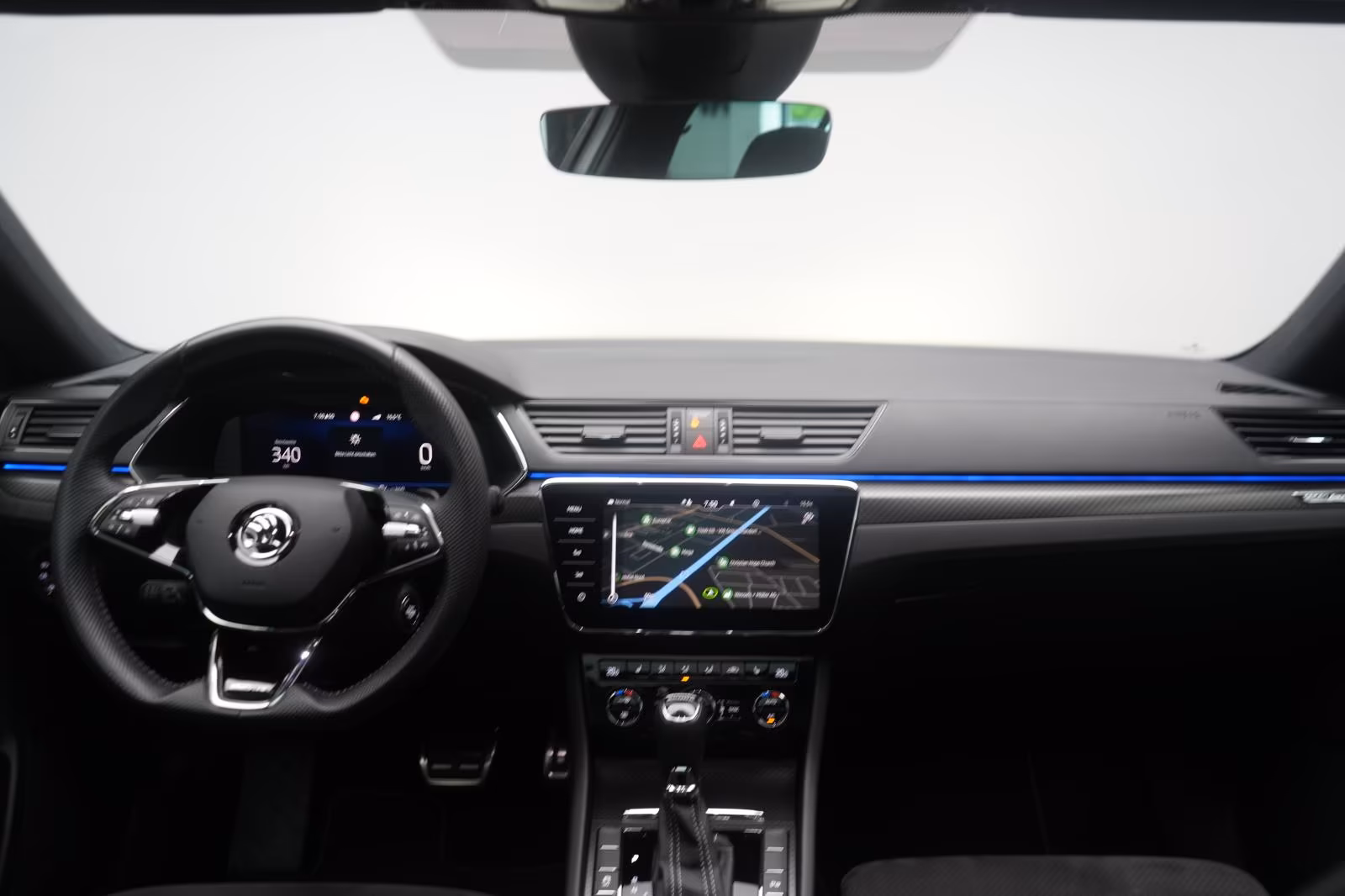 (B-357) Skoda Superb 2.0 TDI Sportline ACC/Kamera/Virtual/Pano - Image 17