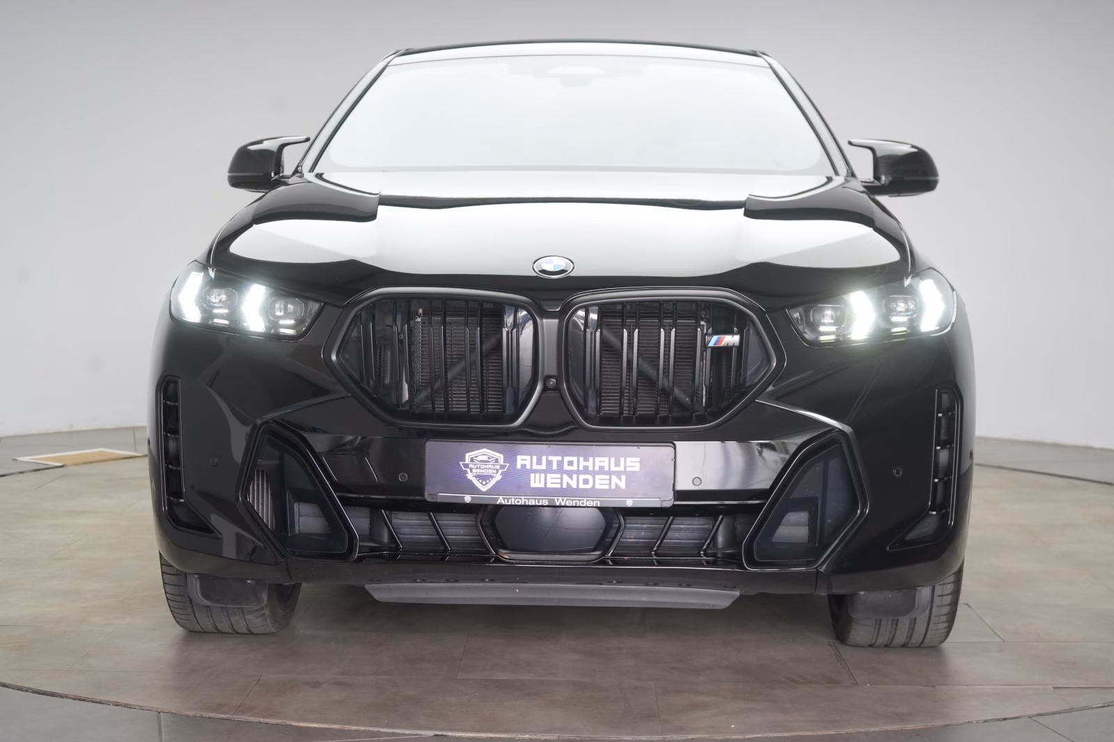 (B-058) BMW X6 M60 i xDrive Leder/HUD/Carbon/H&K/Kamera/AHK/ - Image 2
