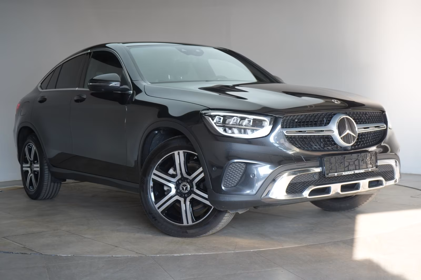 (B-293) Mercedes-Benz GLC 220 d 4Matic 9G-Tronic Leder/Distronic/Kame - Image 1