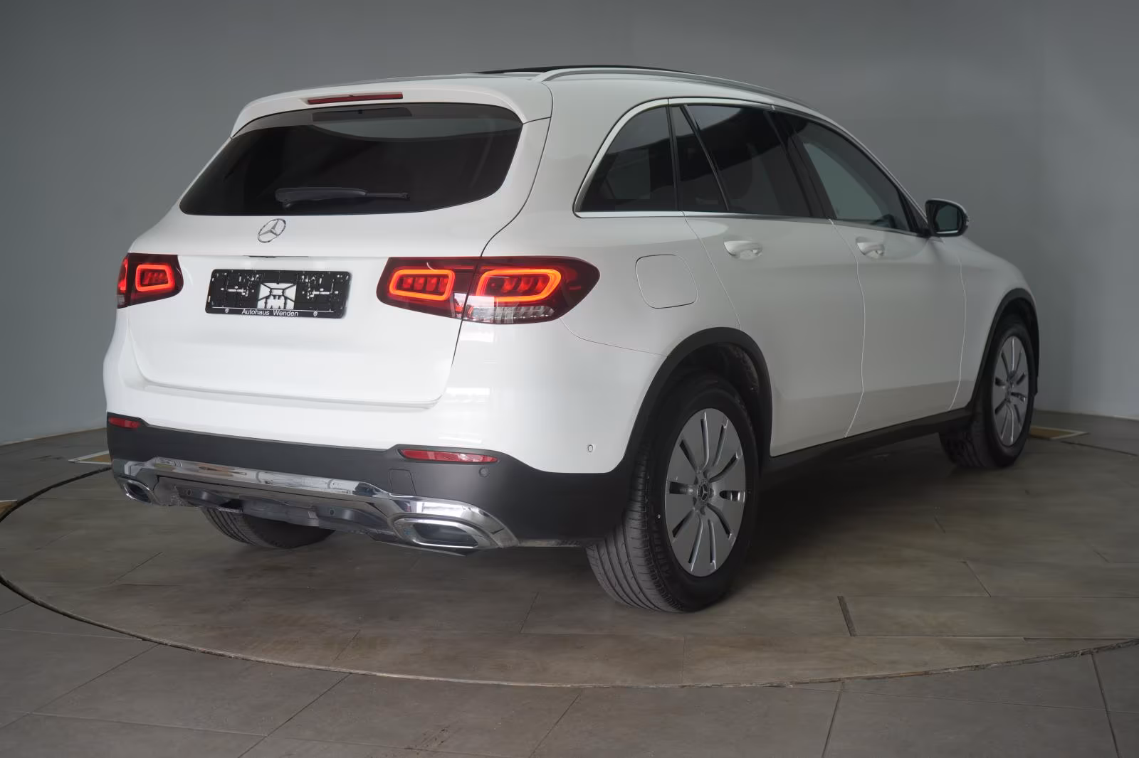 (B-728) Mercedes-Benz GLC 220 d 4Matic 9G-Tronic Distronic/Kamera/Pan - Image 5