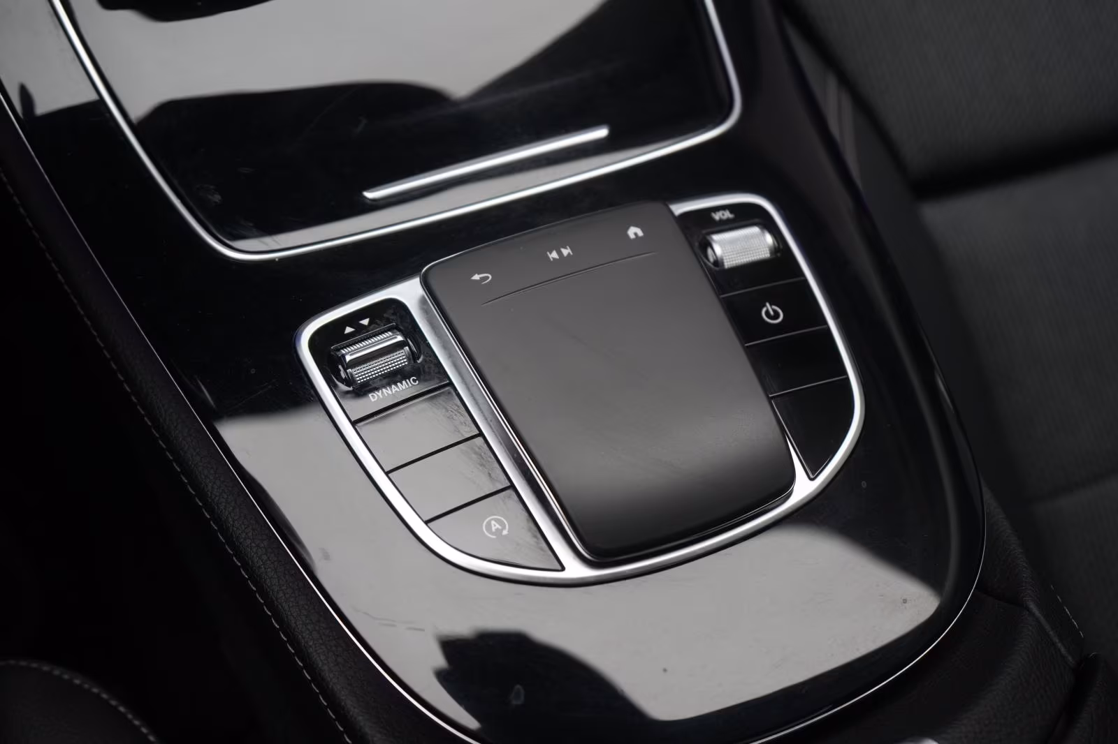 (B-772) Mercedes-Benz E 220 d 9G-Tronic Avantgarde CarPlay/Distronic/B - Image 18