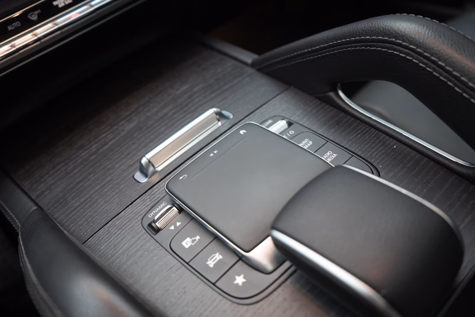 (B-741) Mercedes-Benz(Hybrid) GLE 350 de 4Matic 9G-Tronic AMG Leder/Distroni - Image 20