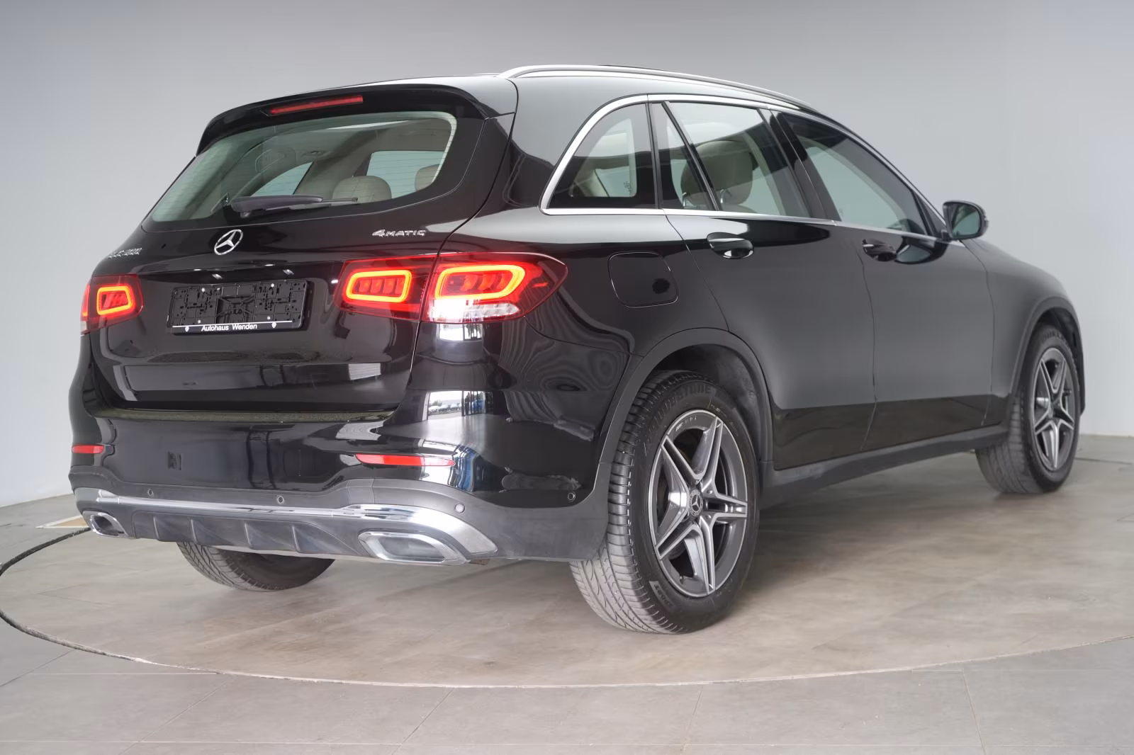 (B-05) Mercedes-Benz GLC 300 4Matic 9G-Tronic AMG Leder/Temp/Pano/Kam - Image 5