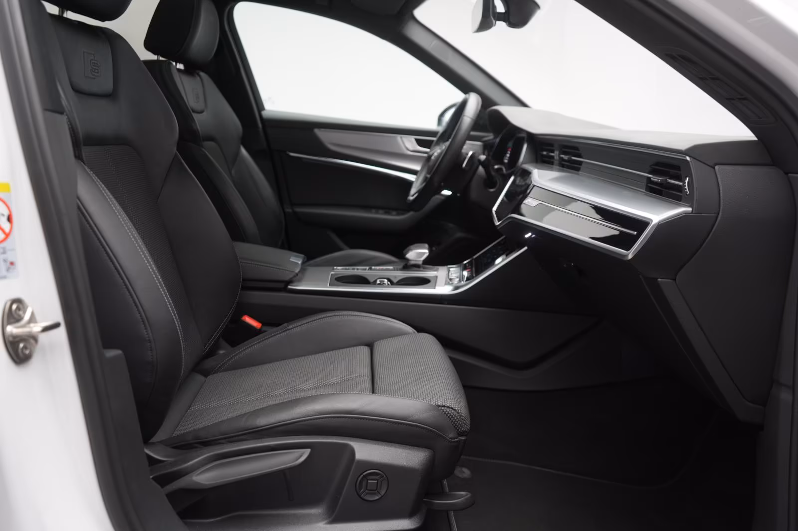 (B-102) Audi A6 40 TDI S tronic S line ACC/Kamera/Virtual/Pan - Image 9