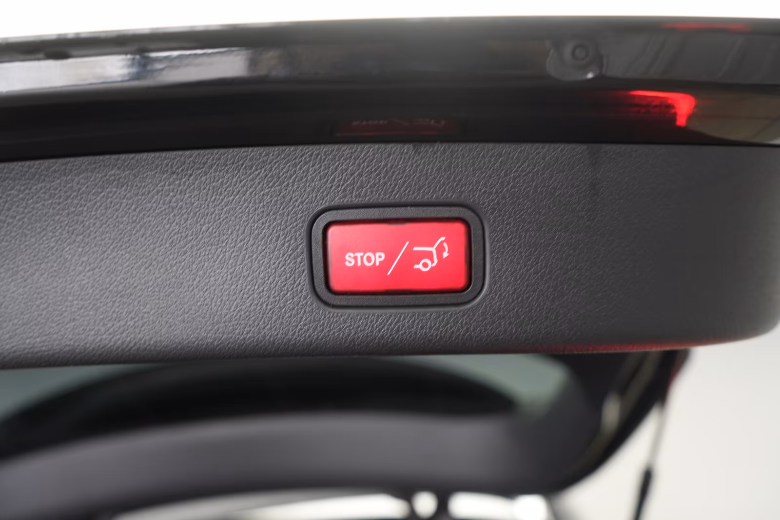 (B-597) Mercedes-Benz GLC 220 d 4Matic 9G-Tronic Avantgarde Advance - Image 21