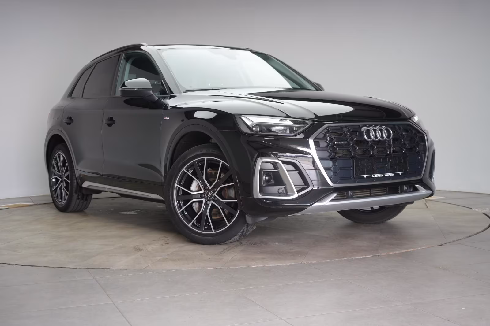 (B-390) Audi Q5(Hybrid) 55 TFSIe quattro S-Line CarPlay/Temp/Kamera/V - Image 1