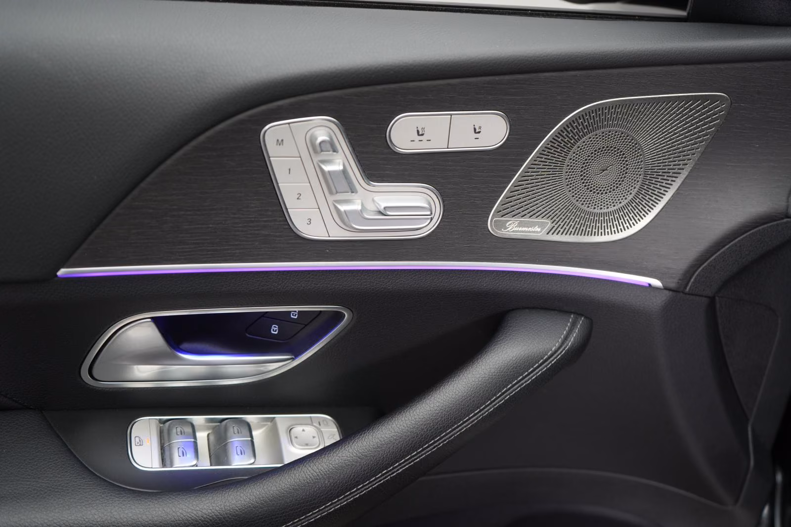 (B-539) Mercedes-Benz(Hybrid) GLE 350 de 4Matic 9G-T AMG Softclose/Burmeste - Image 17