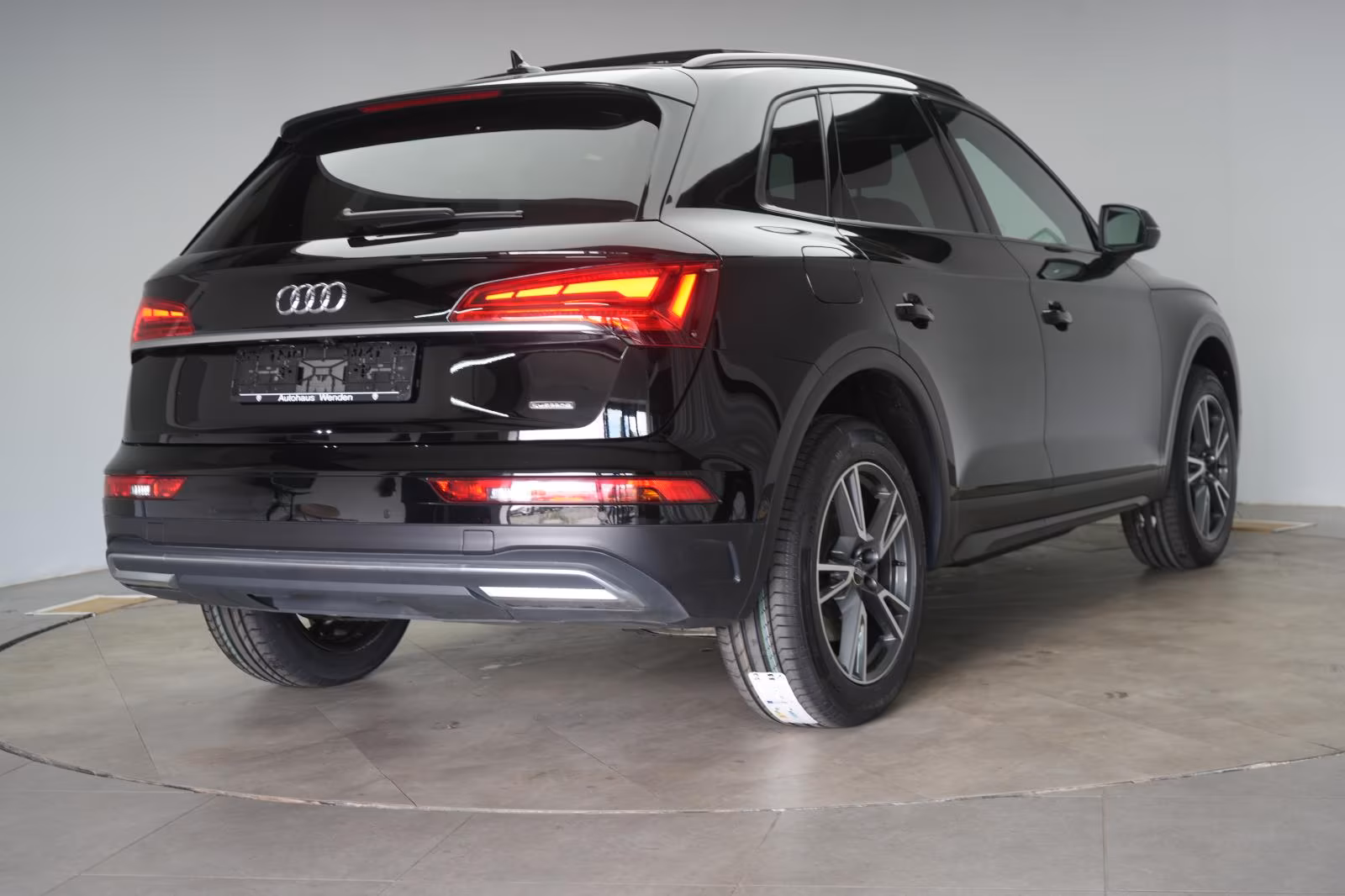(B-112) Audi Q5 40 e TDI S-line quattro Temp/Kamera/Pano/HUD/ - Image 5