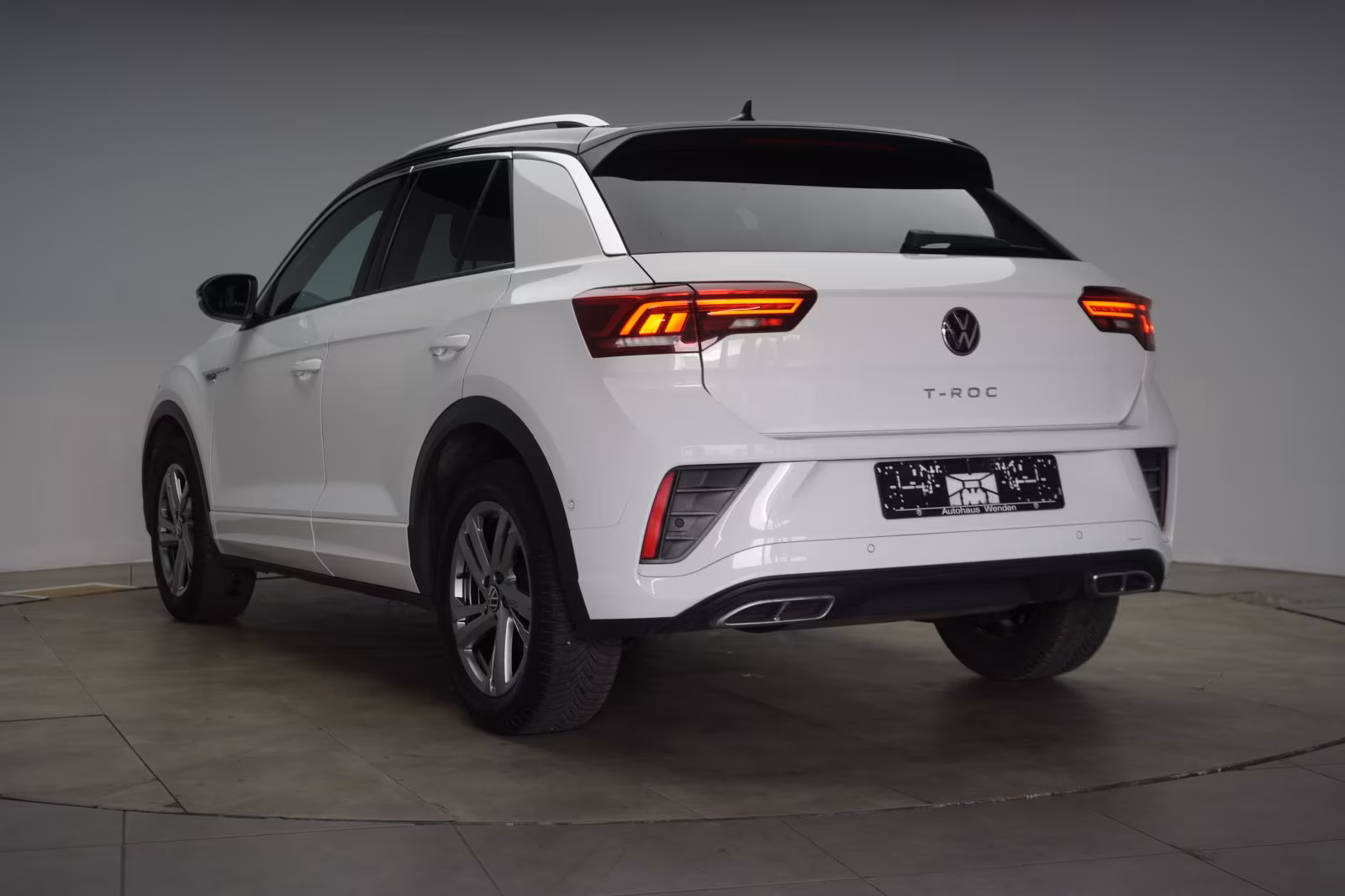 (B-559) Volkswagen T-Roc 1.0 TSI R-Line Appconnect/ACC/Kamera/Virtu - Image 4