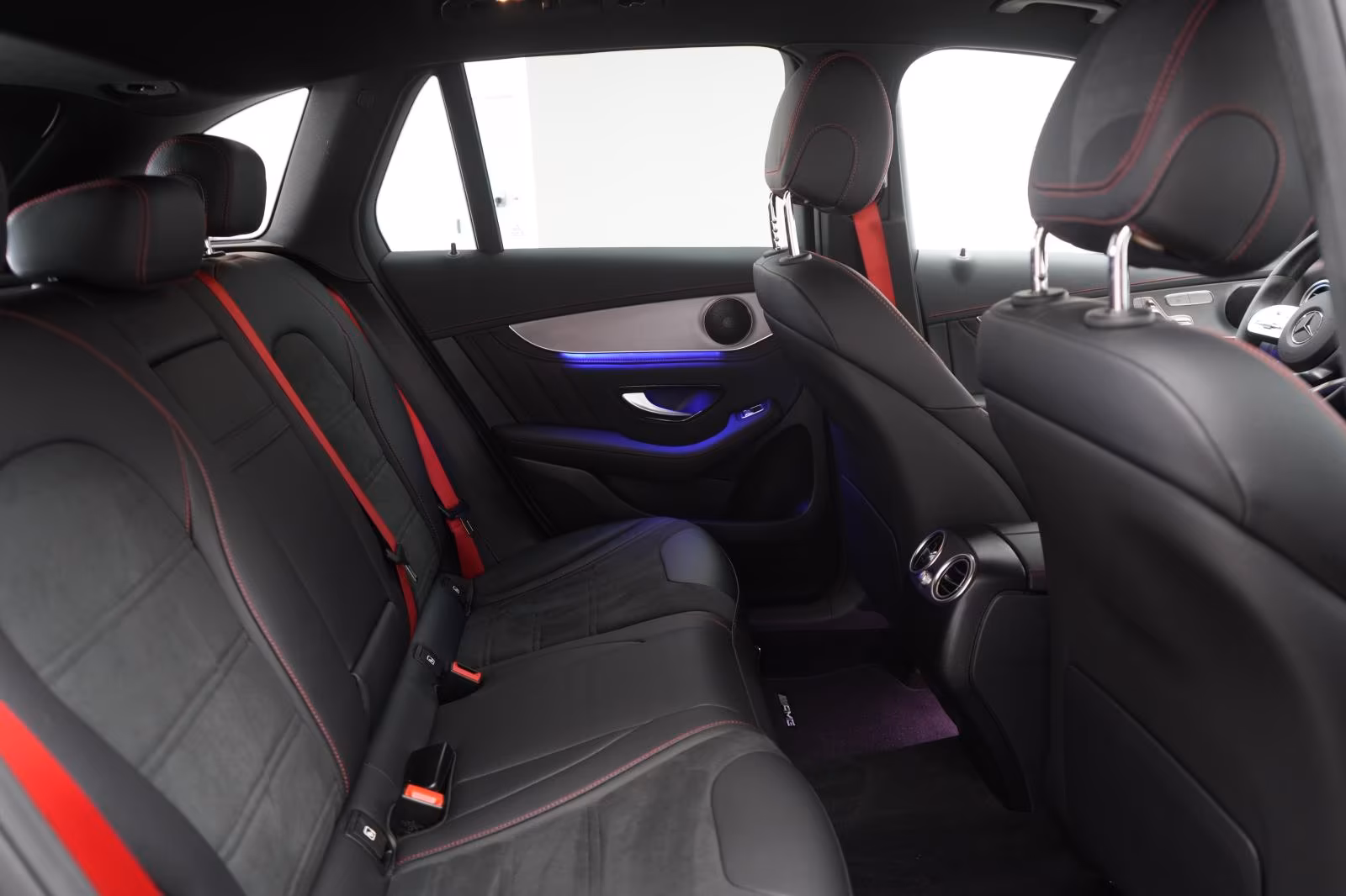 (B-487) Mercedes-Benz GLC 300 e 4Matic 9G-Tronic AMG Kamera/AHK/Virtua - Image 11