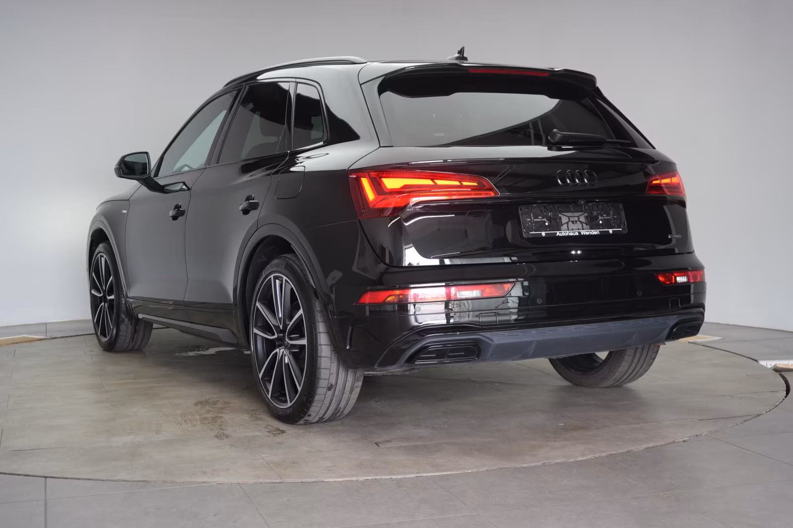 (B-205) Audi(Hybrid) Q5 50 TFSIe quattro S tronic S-Line HuD/Kamera/M - Image 4