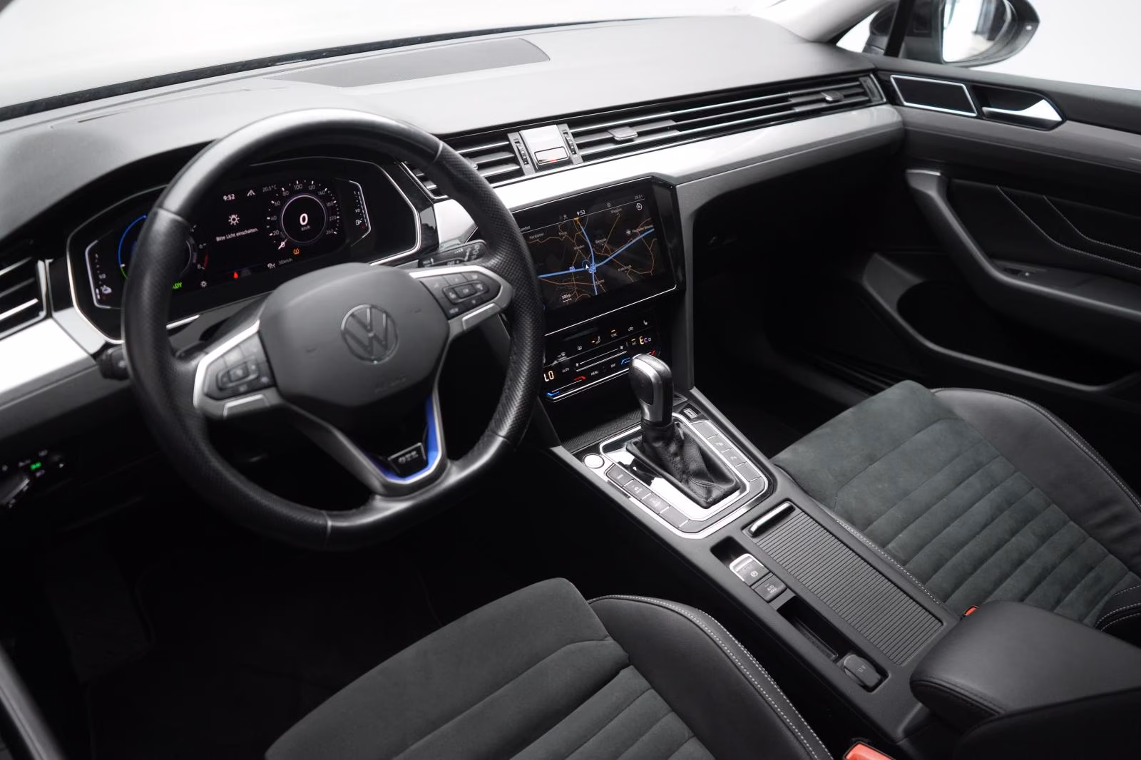 (B-639) Volkswagen(Hybrid) Passat 1.4 TSI Plug-In-Hybrid DSG GTE ACC/Kamera - Image 7