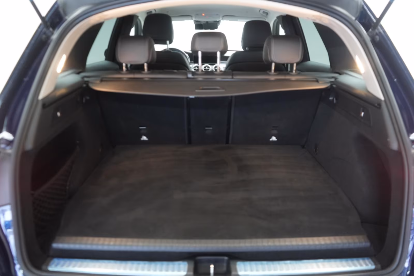 (B-581) Mercedes-Benz(Hybrid) GLC 300 de 4Matic 9G-Tronic Distronic/Kamera/V - Image 24