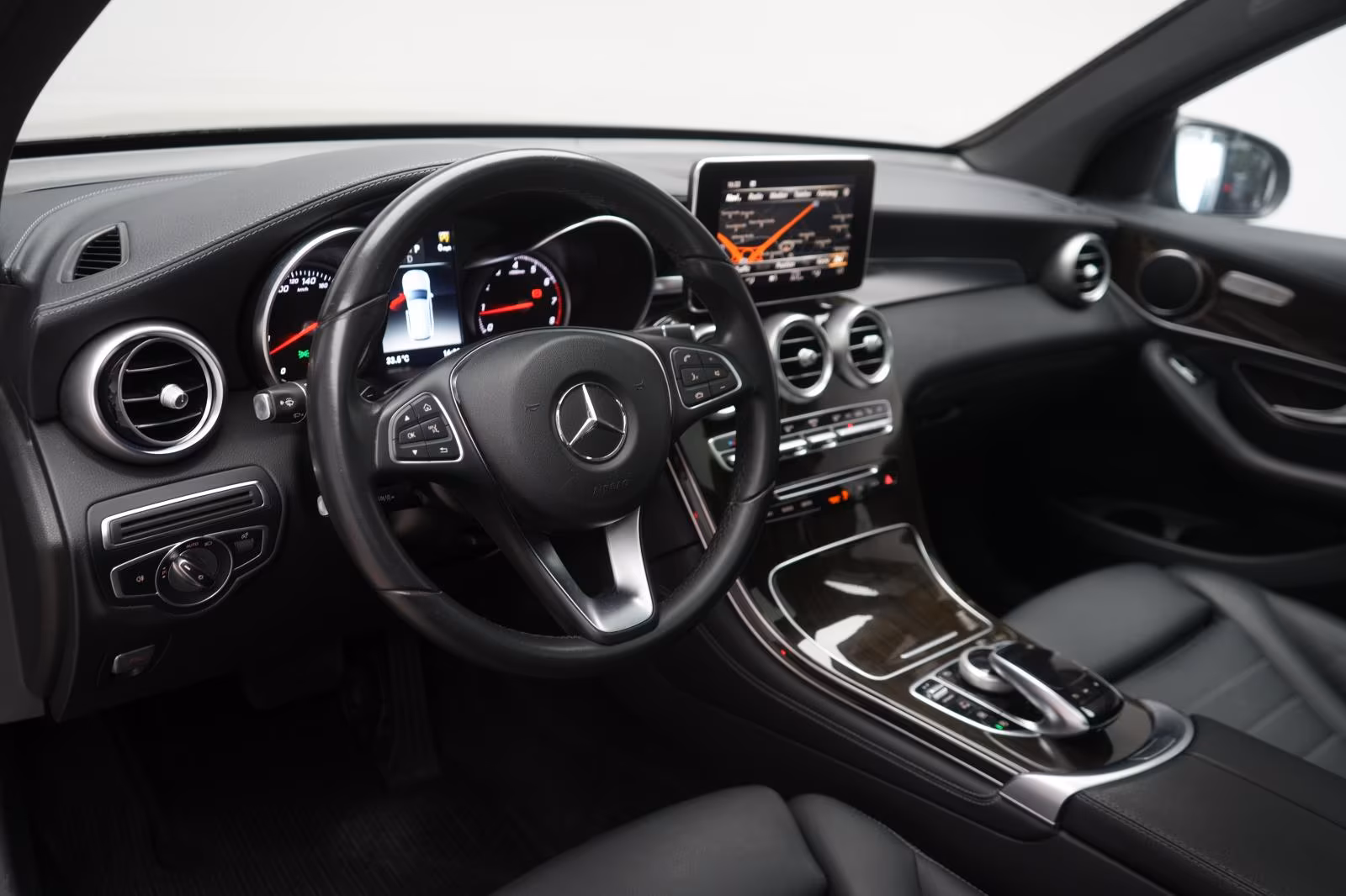 (B-788)Mercedes-Benz GLC 300 4Matic 9G-Tronic Exclusive Leder/Temp/Ka - Image 8