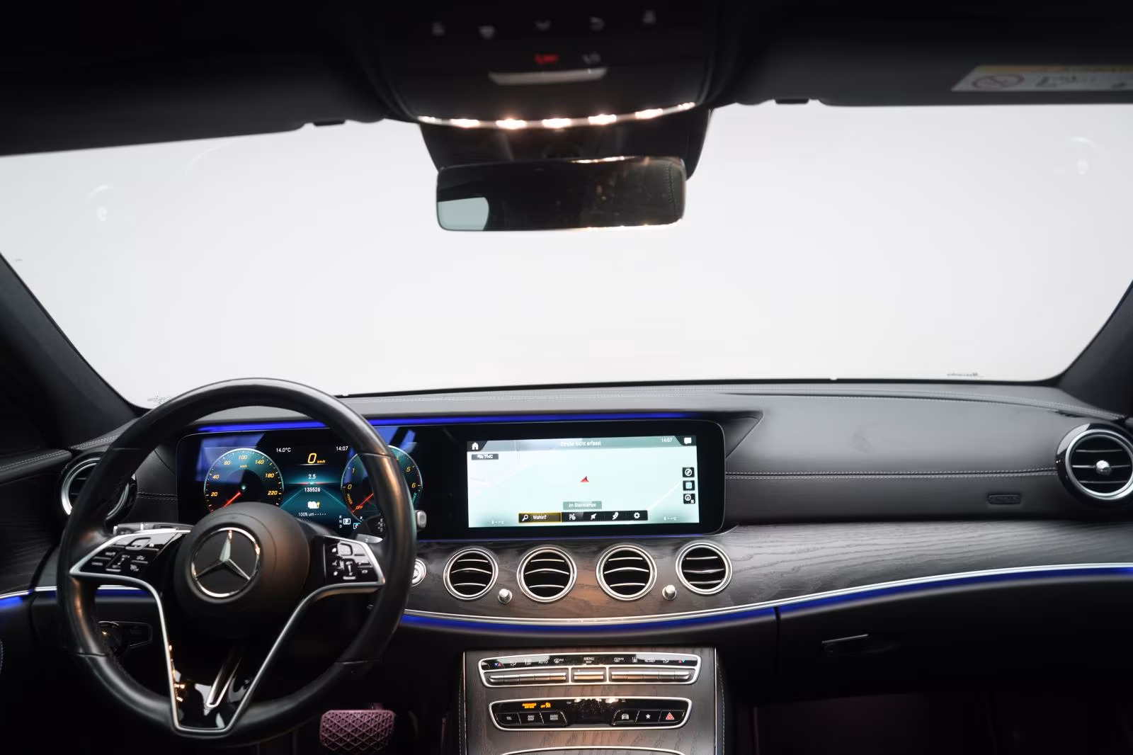 (B-341) Mercedes-Benz(Hybrid) E 300 de 4Matic T 9G-Tronic Avantgarde Leder/Dis - Image 17