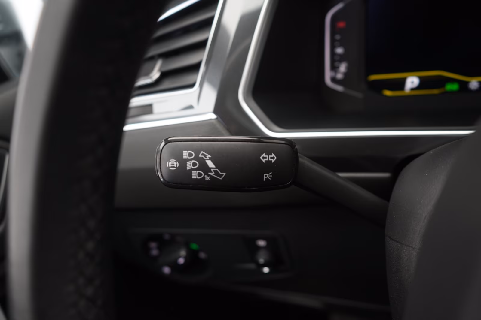 (B-124) Volkswagen(7 ghế) Tiguan Allspace 2.0 TSI 4Motion DSG R Line ACC/K - Image 17