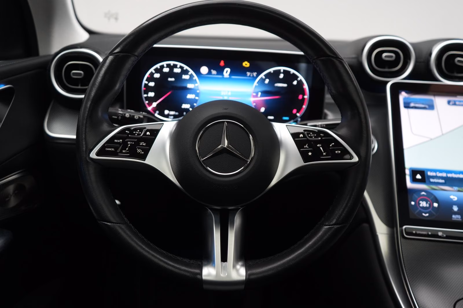 (B-687) Mercedes-Benz GLC 220 d 4Matic 9G-T Avantgarde Distronic/Kam - Image 16