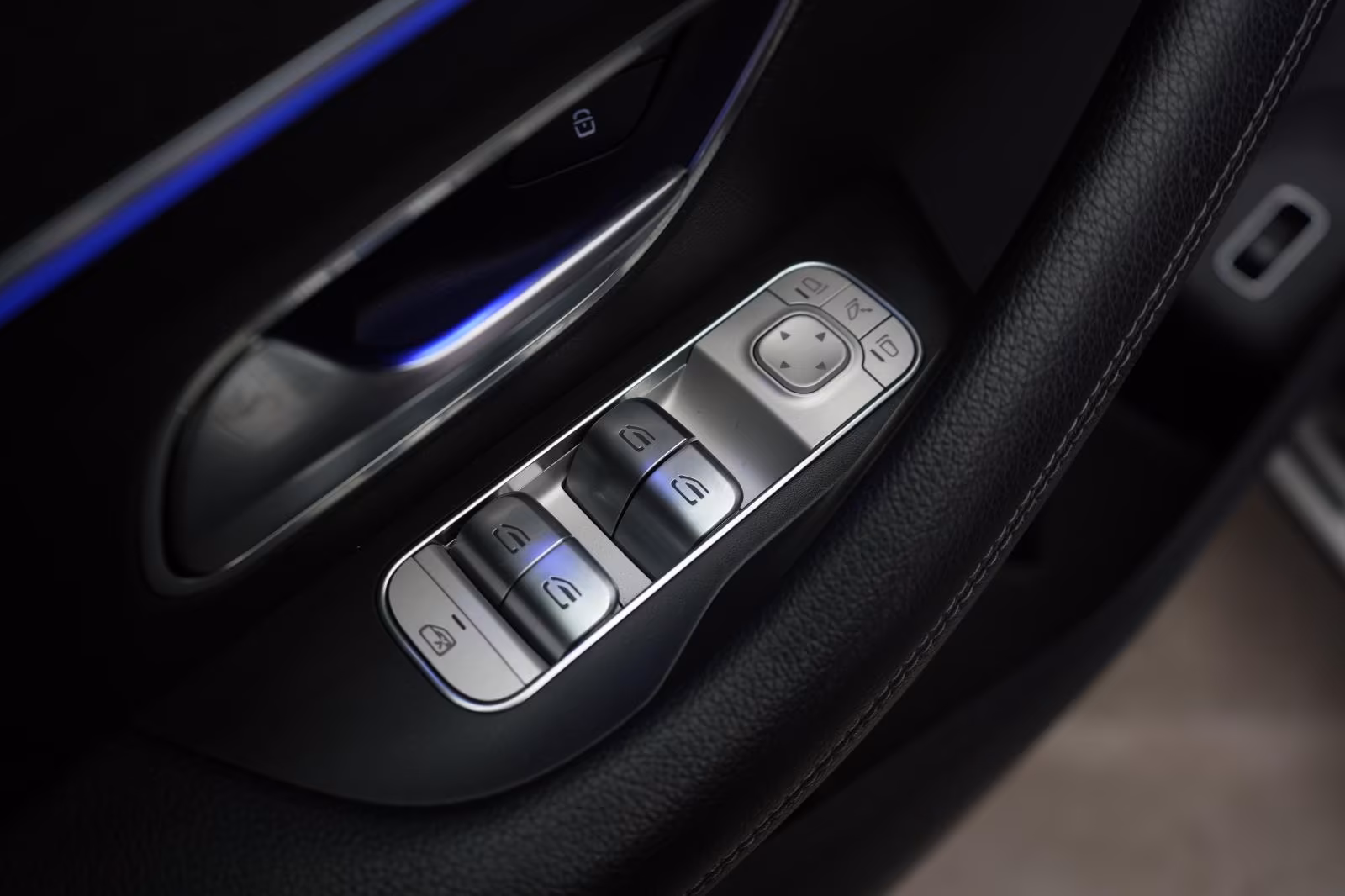 (B-329) Mercedes-Benz(Hybrid) GLE 350 de 4Matic AMG Leder/Burmester/Softclo - Image 13