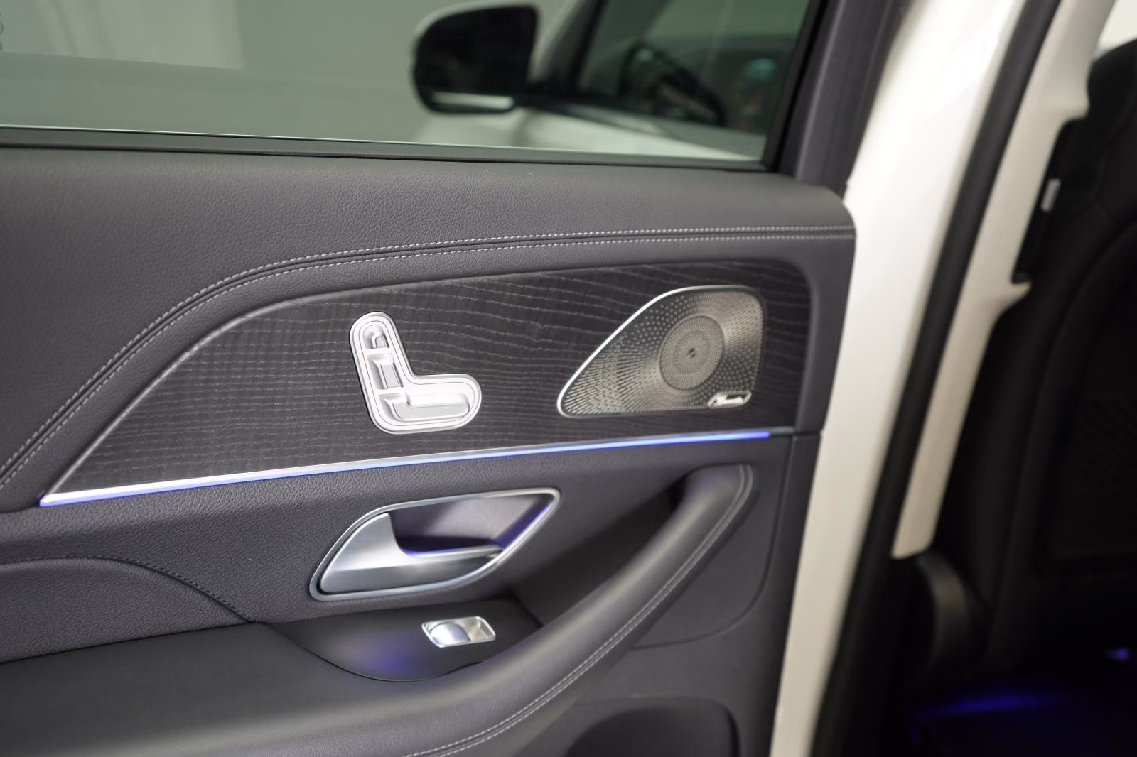 (B-587) Mercedes-Benz(Hybrid) GLE 350 e 4Matic AMG Leder/Distronic/HUD/Kam - Image 14