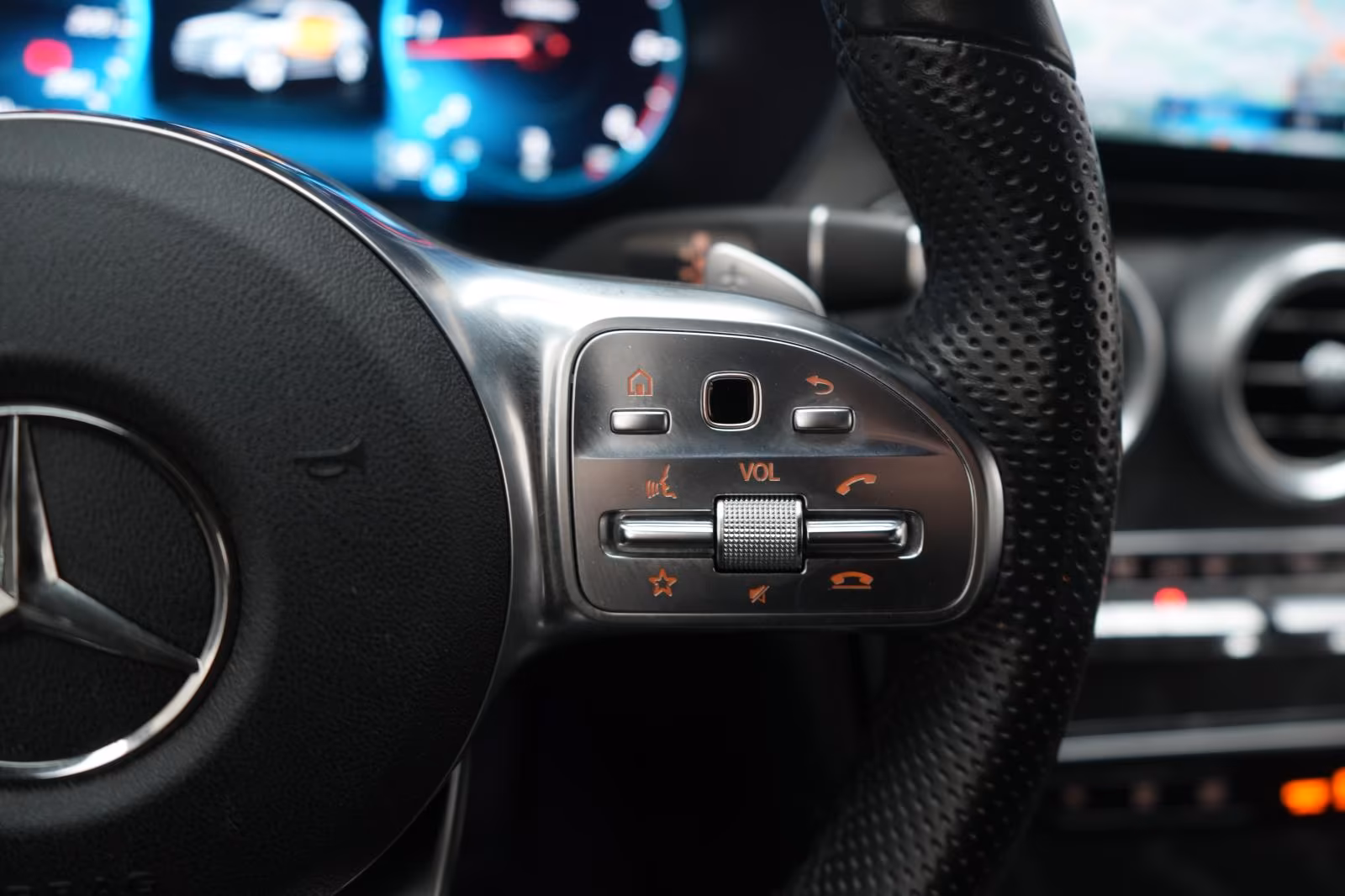 (B-714) Mercedes-Benz GLC 220 d 4Matic 9G-Tronic AMG Distronic/Kam - Image 12