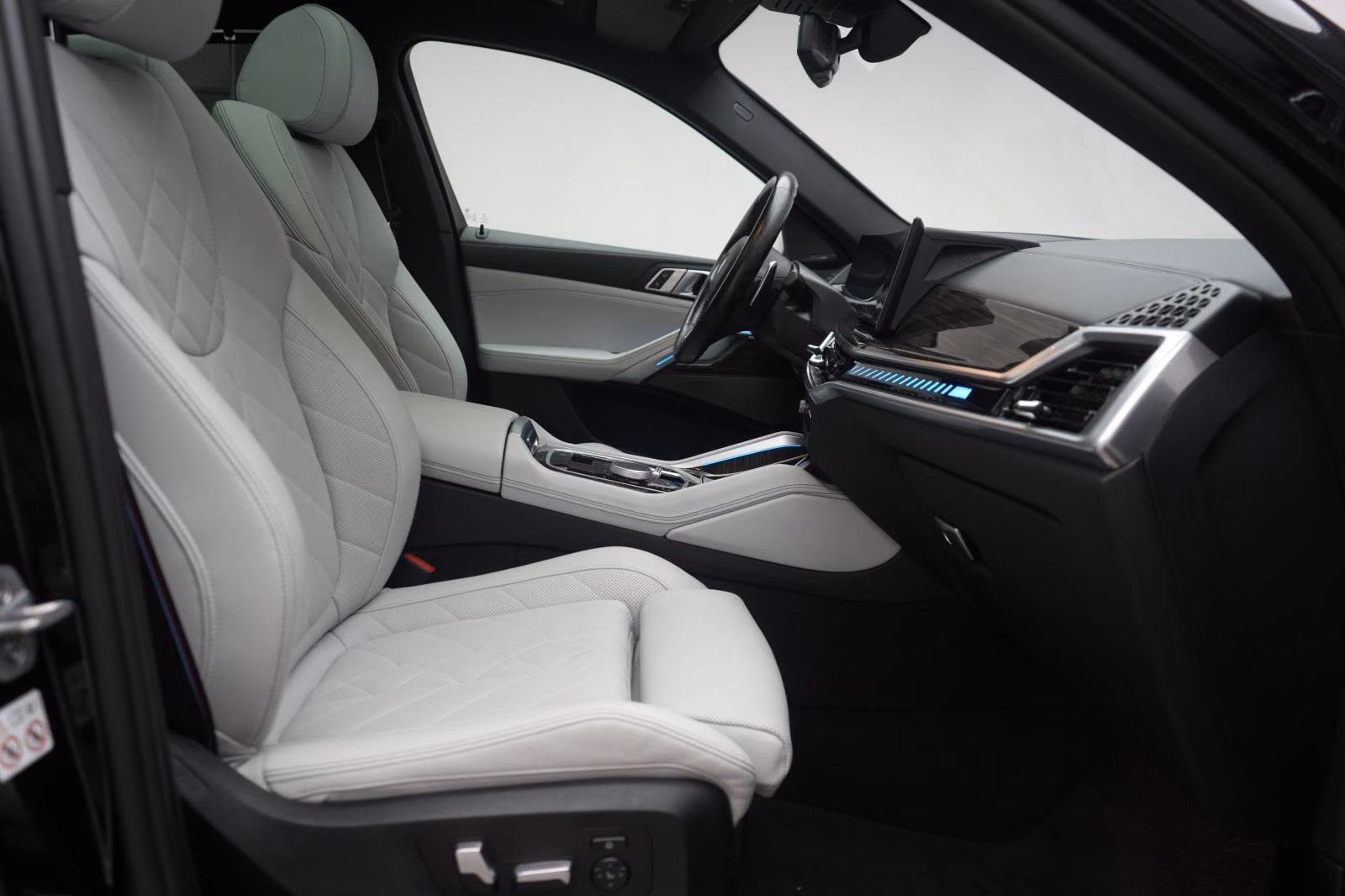 (B-006) BMW X6 M60 i xDrive Leder/HUD/SkyLounge/H&K/360Kamer - Image 9