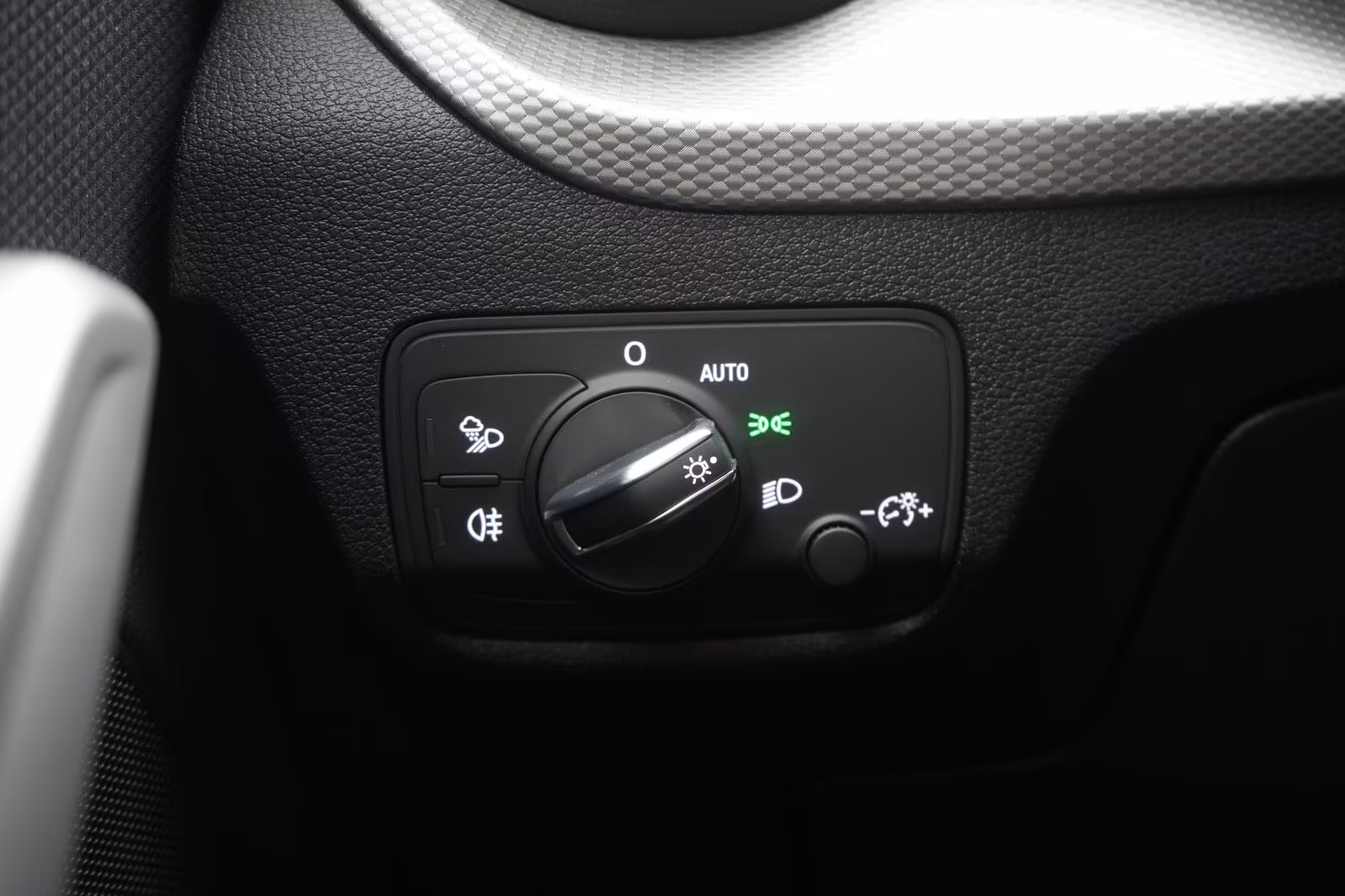 (B-405) Audi Q2 35 TFSI S tronic S line Matrix/ACC/Kamera/Vir - Image 12