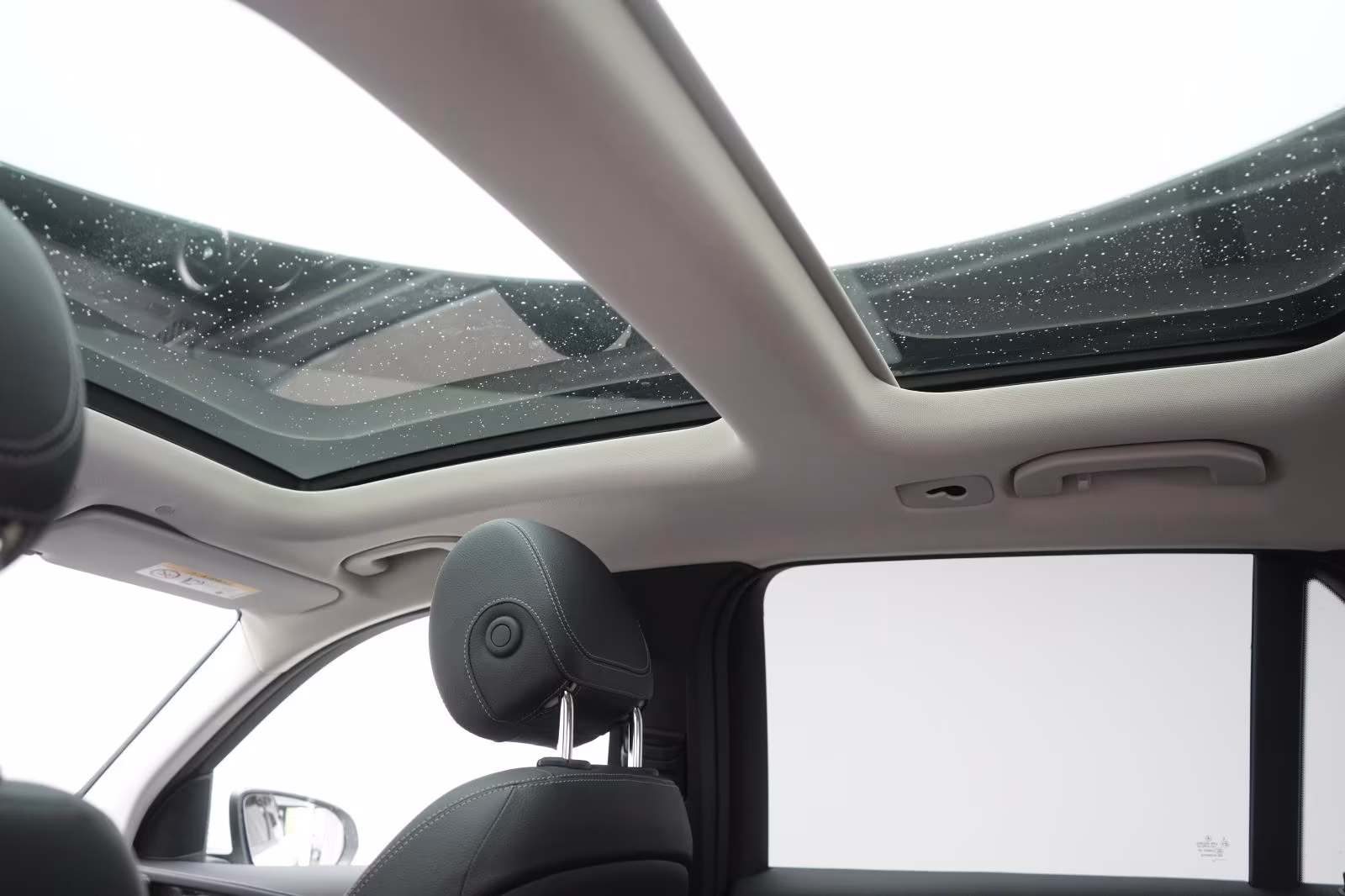 (B-233) Mercedes-Benz(Hybrid) GLC 300 e 4Matic 9G-Tronic Temp/Kamera/Pano/ - Image 12